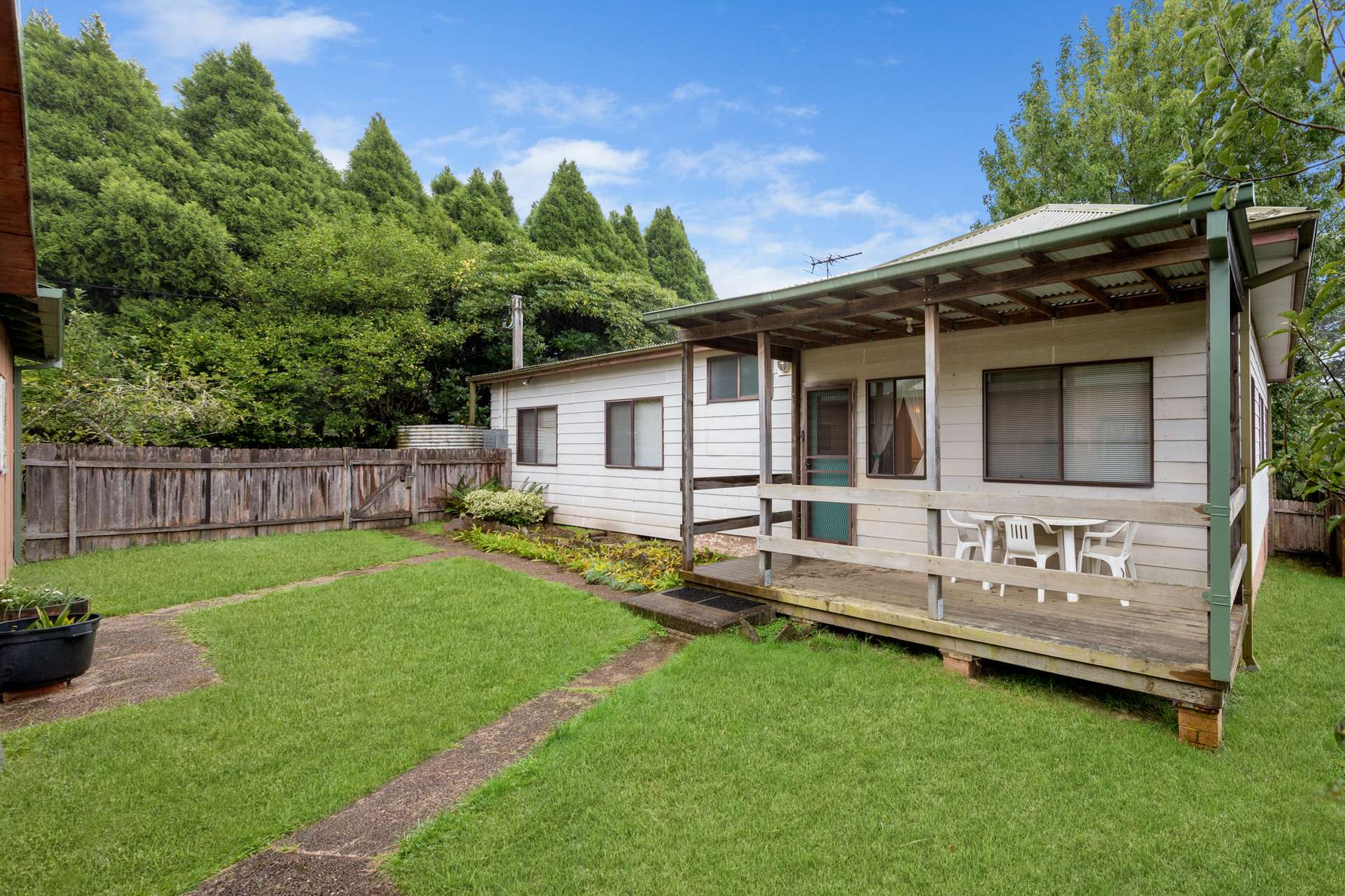 36 Armstrong Street, Wentworth Falls, NSW 2782 AUS