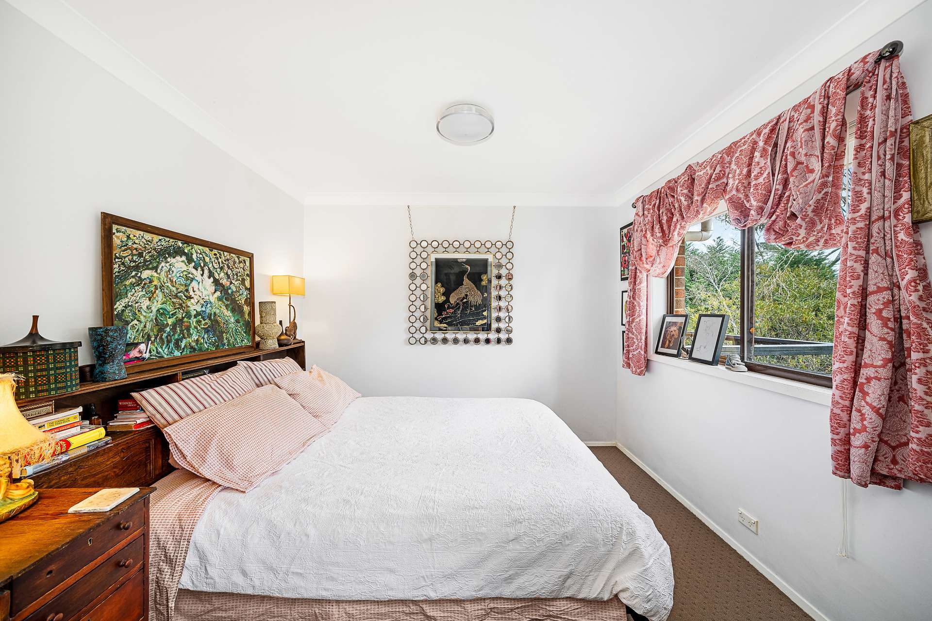 16 Waratah Road, Wentworth Falls, NSW 2782 AUS