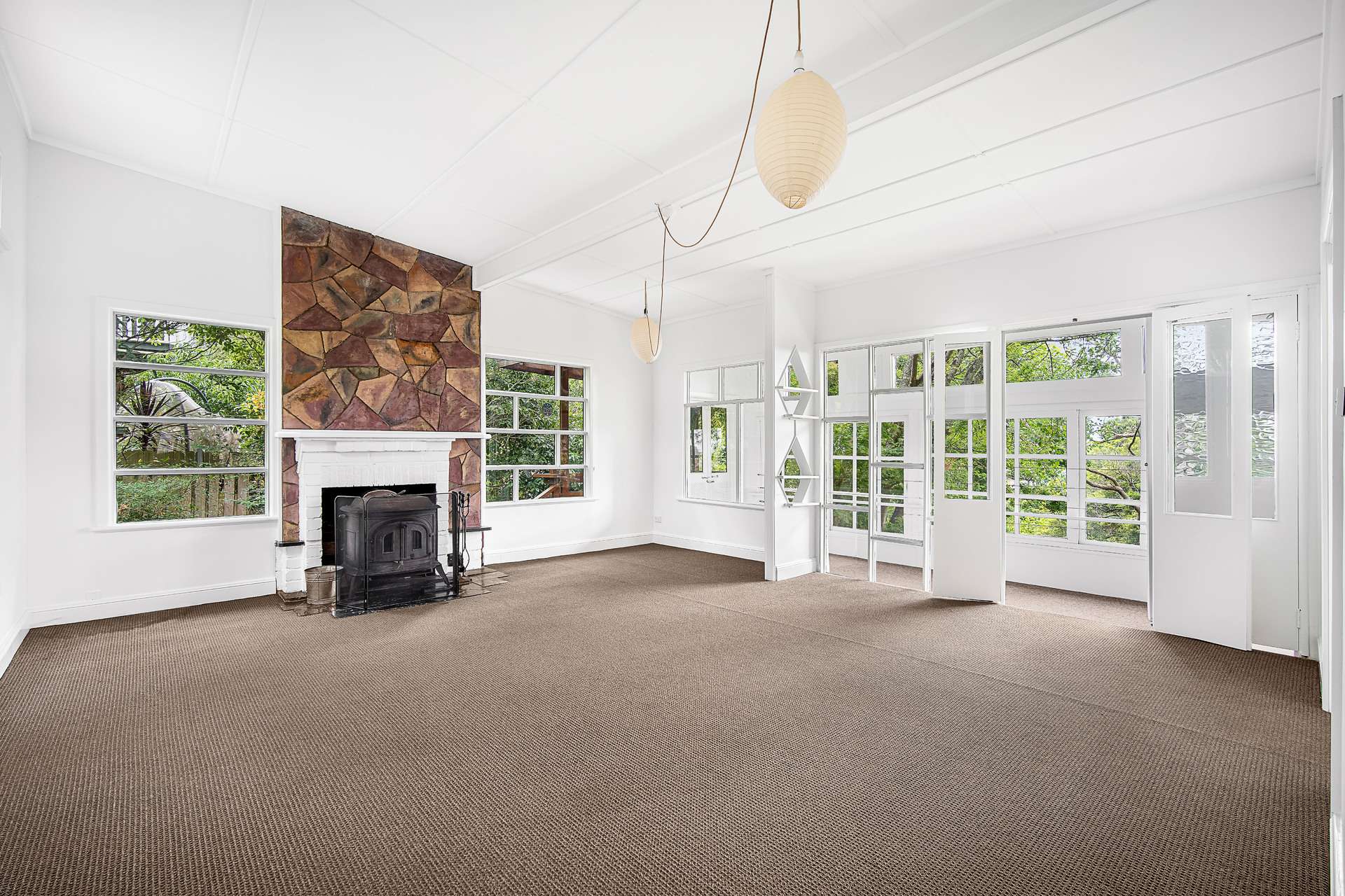21 Blaxland Road, Wentworth Falls, NSW 2782 AUS
