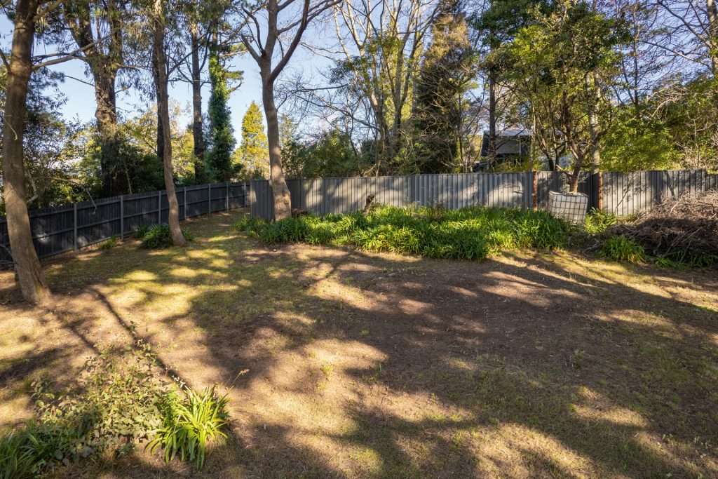 13 Nelson Avenue, Wentworth Falls, NSW 2782 AUS