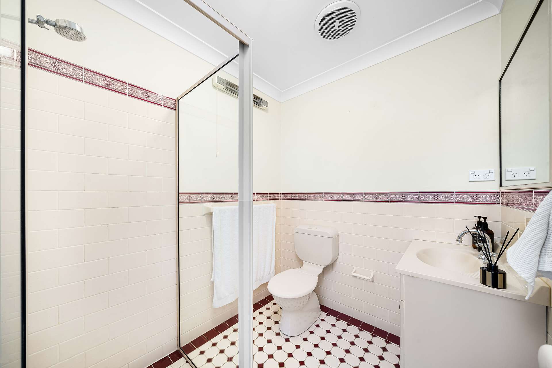 7/9 Page Avenue, Wentworth Falls, NSW 2782 AUS