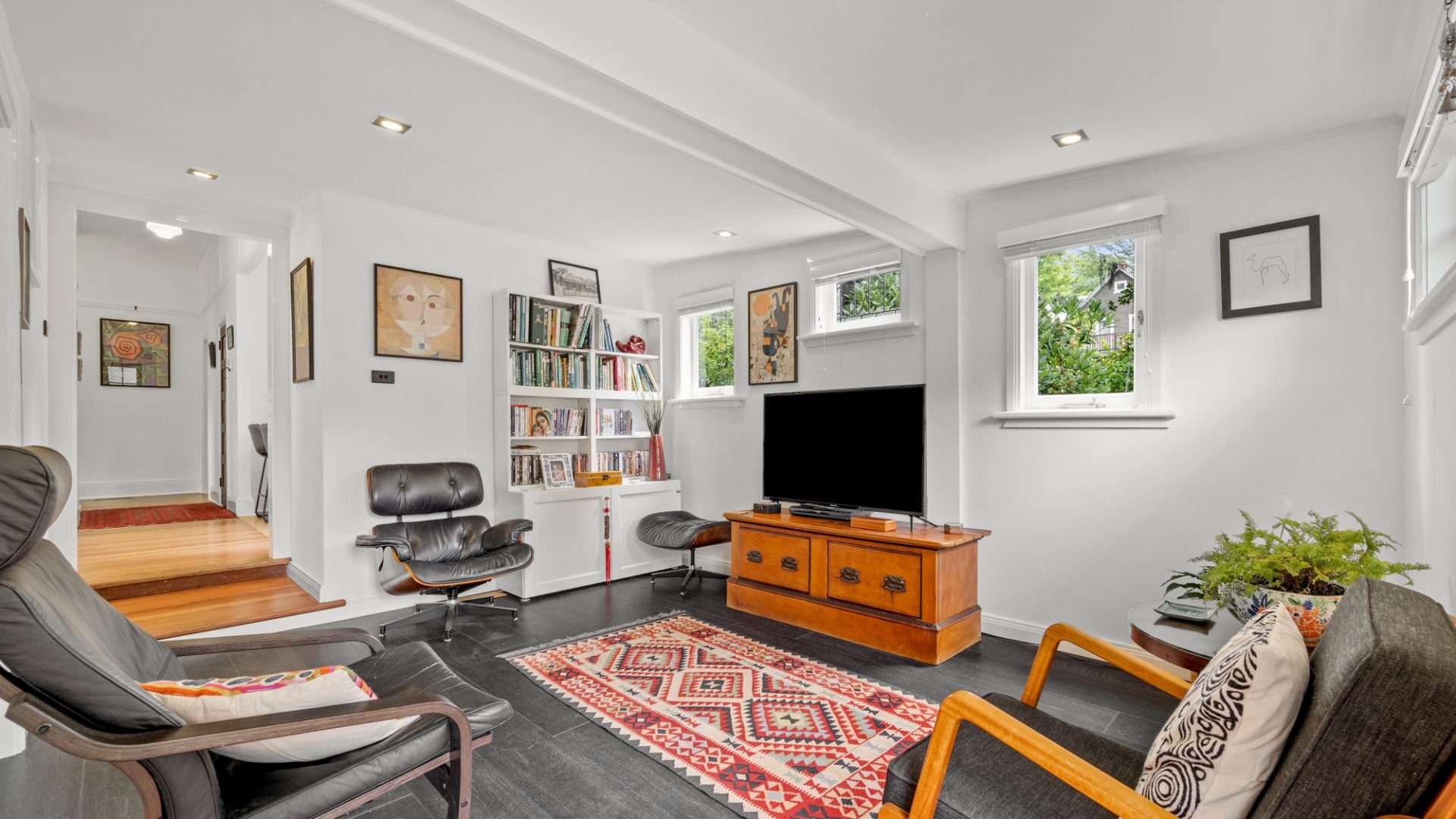 24 Malvern Road, Leura, NSW 2780 AUS