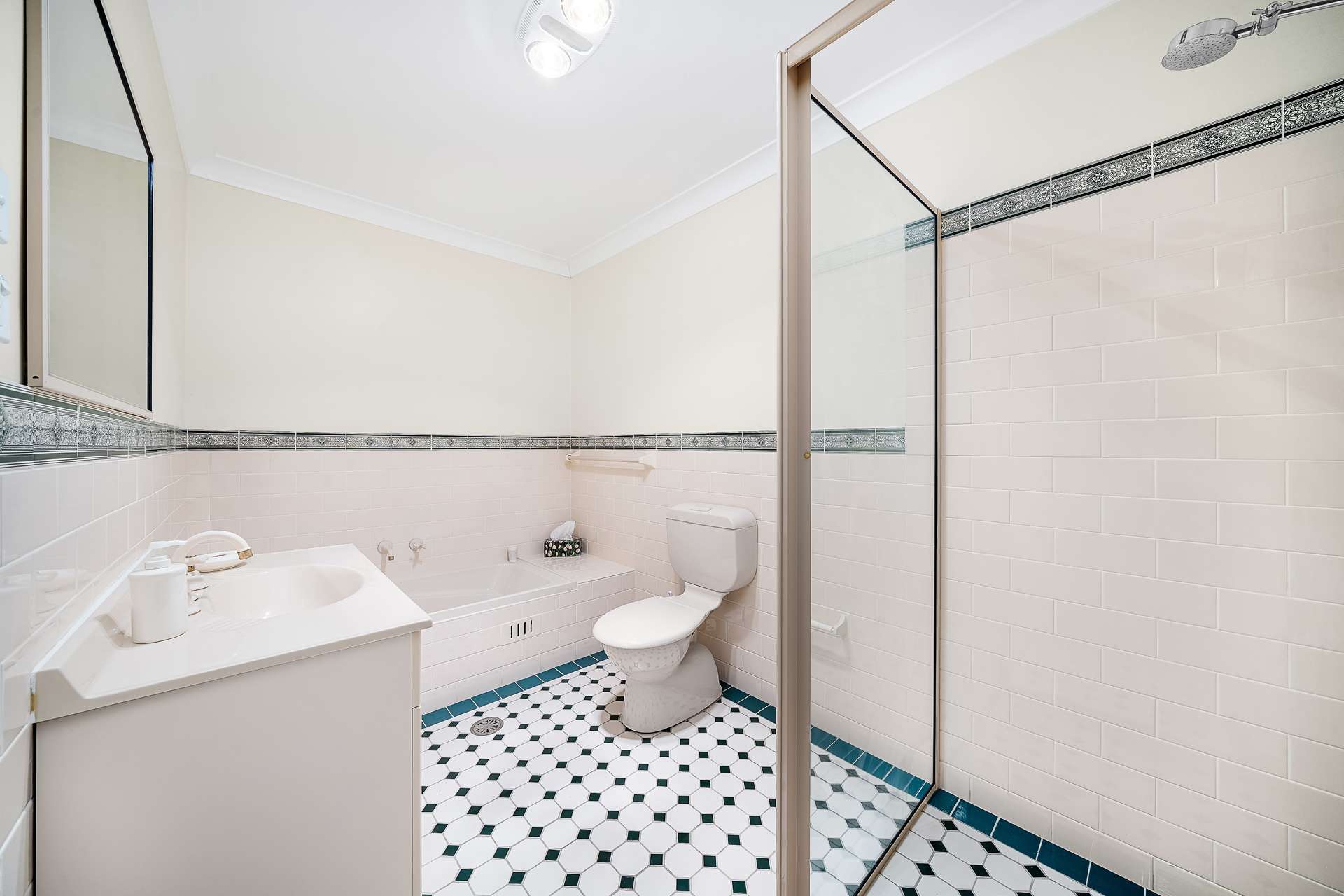 4/9 Page Avenue, Wentworth Falls, NSW 2782 AUS