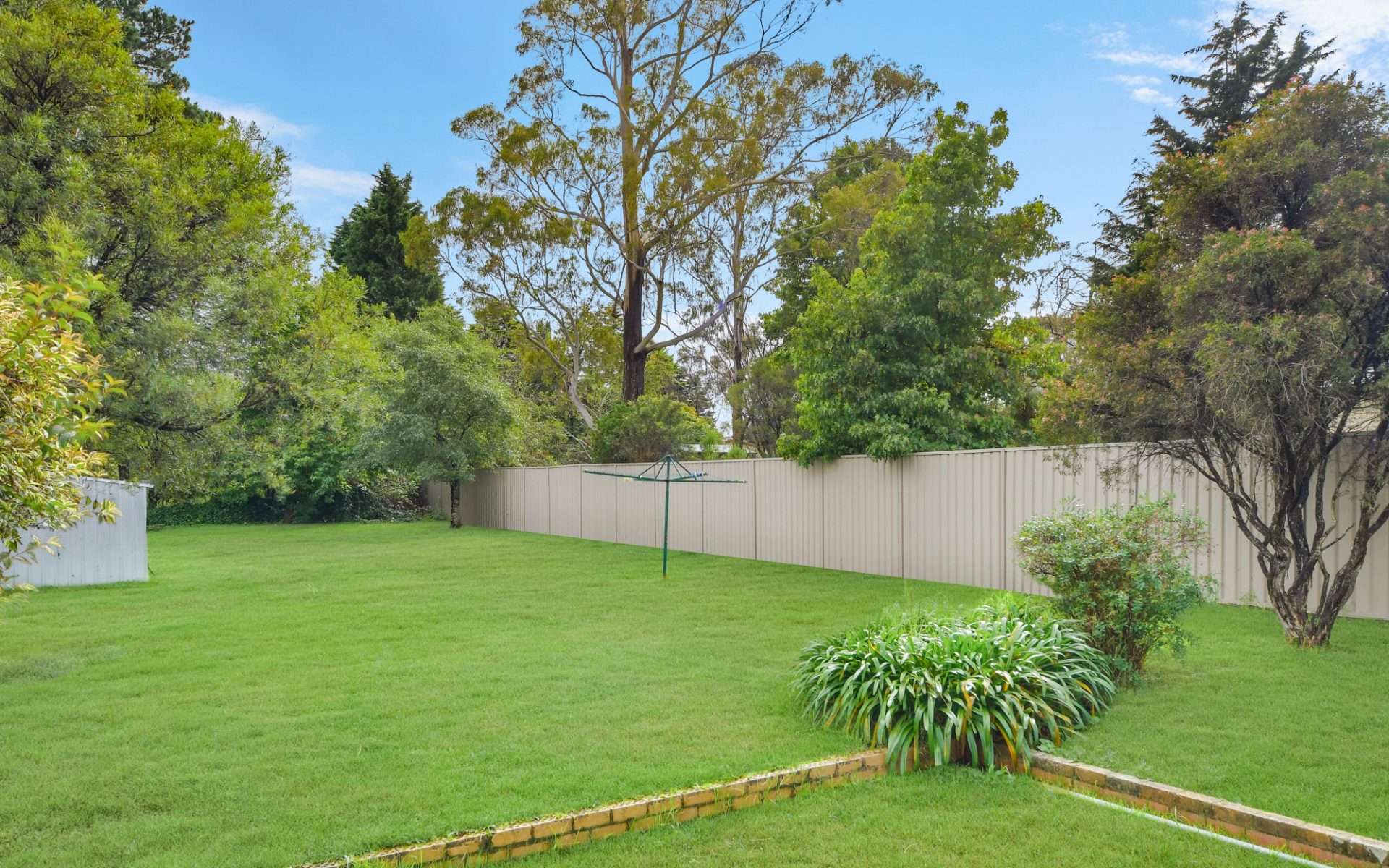 19 Alexandra Avenue, Wentworth Falls, NSW 2782 AUS