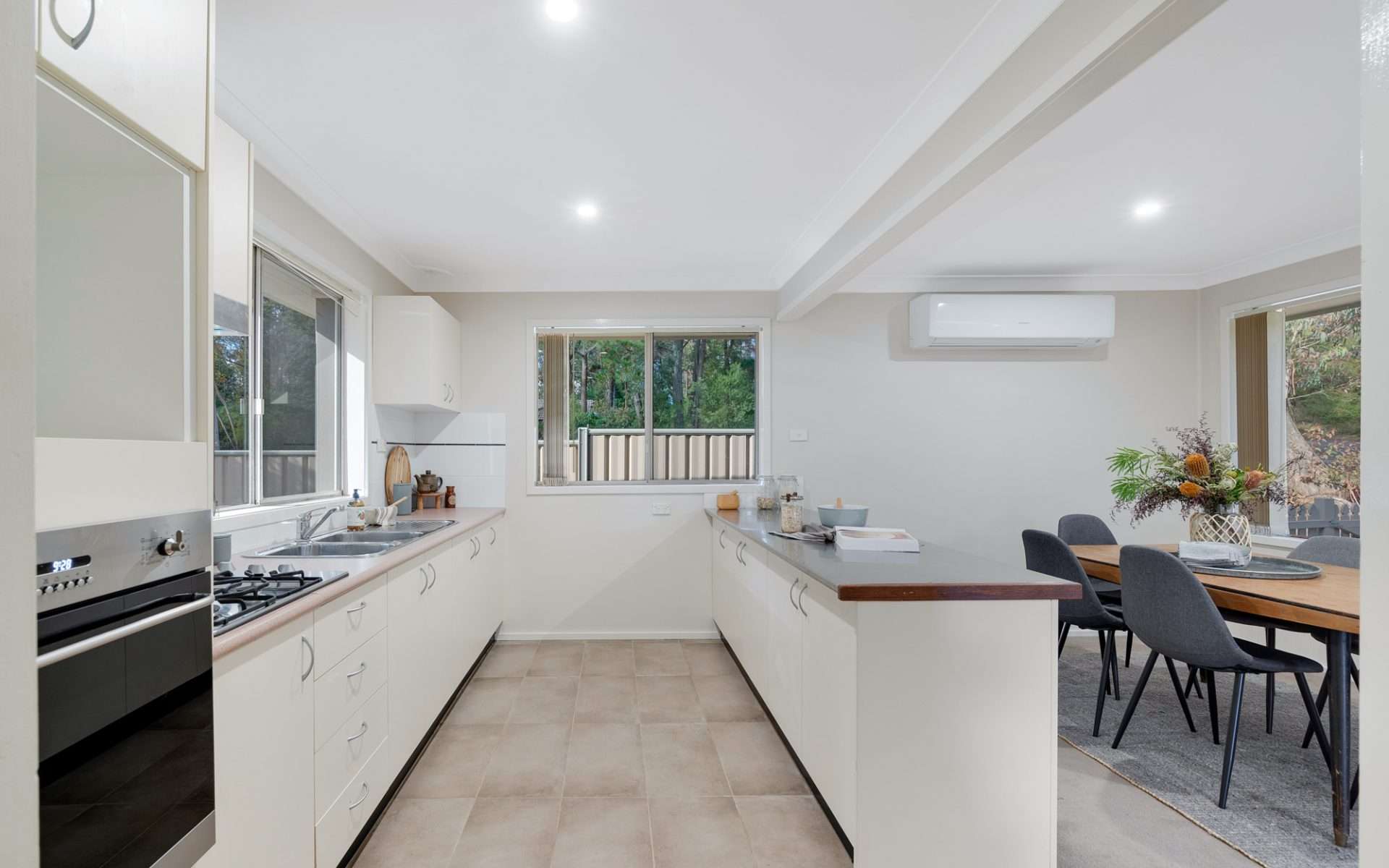 66 Railway Parade, Medlow Bath, NSW 2780 AUS