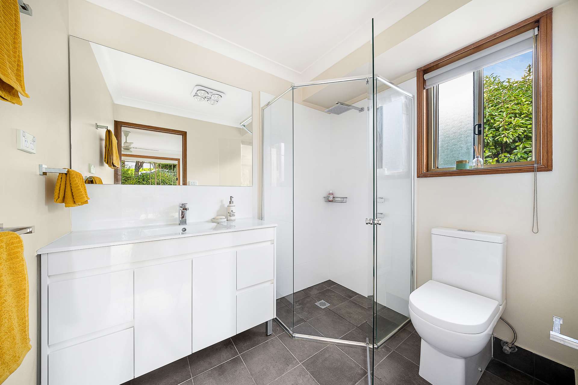 9 Flora Street, Wentworth Falls, NSW 2782 AUS