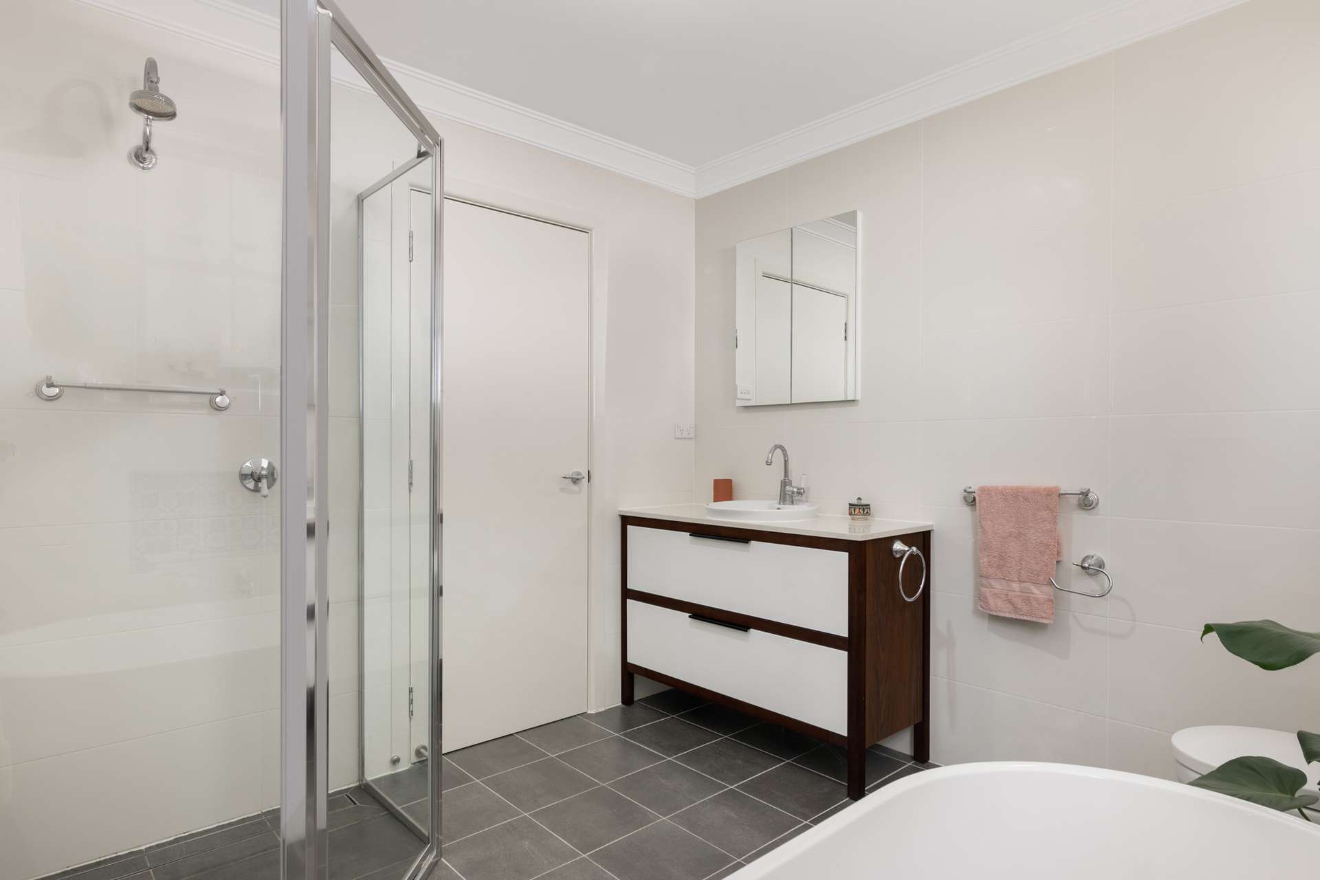 3/5 Page Avenue, Wentworth Falls, NSW 2782 AUS