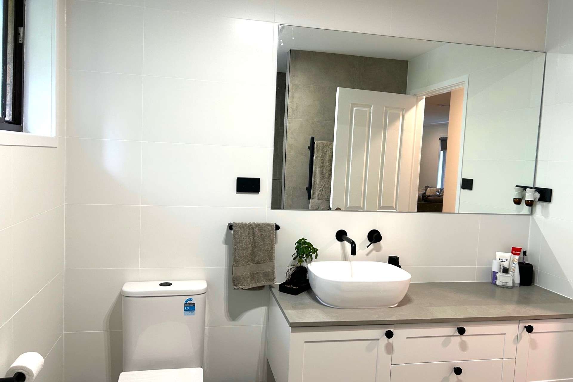 100 Hall Parade, Hazelbrook, NSW 2779 AUS