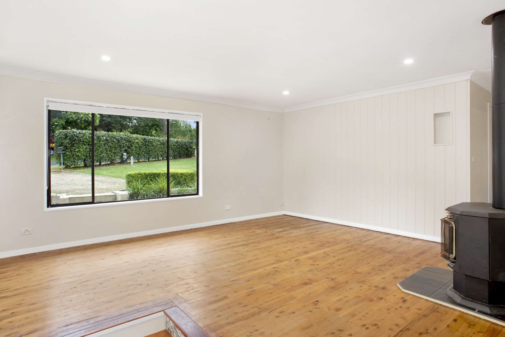 24 Hazel Avenue, Hazelbrook, NSW 2779 AUS