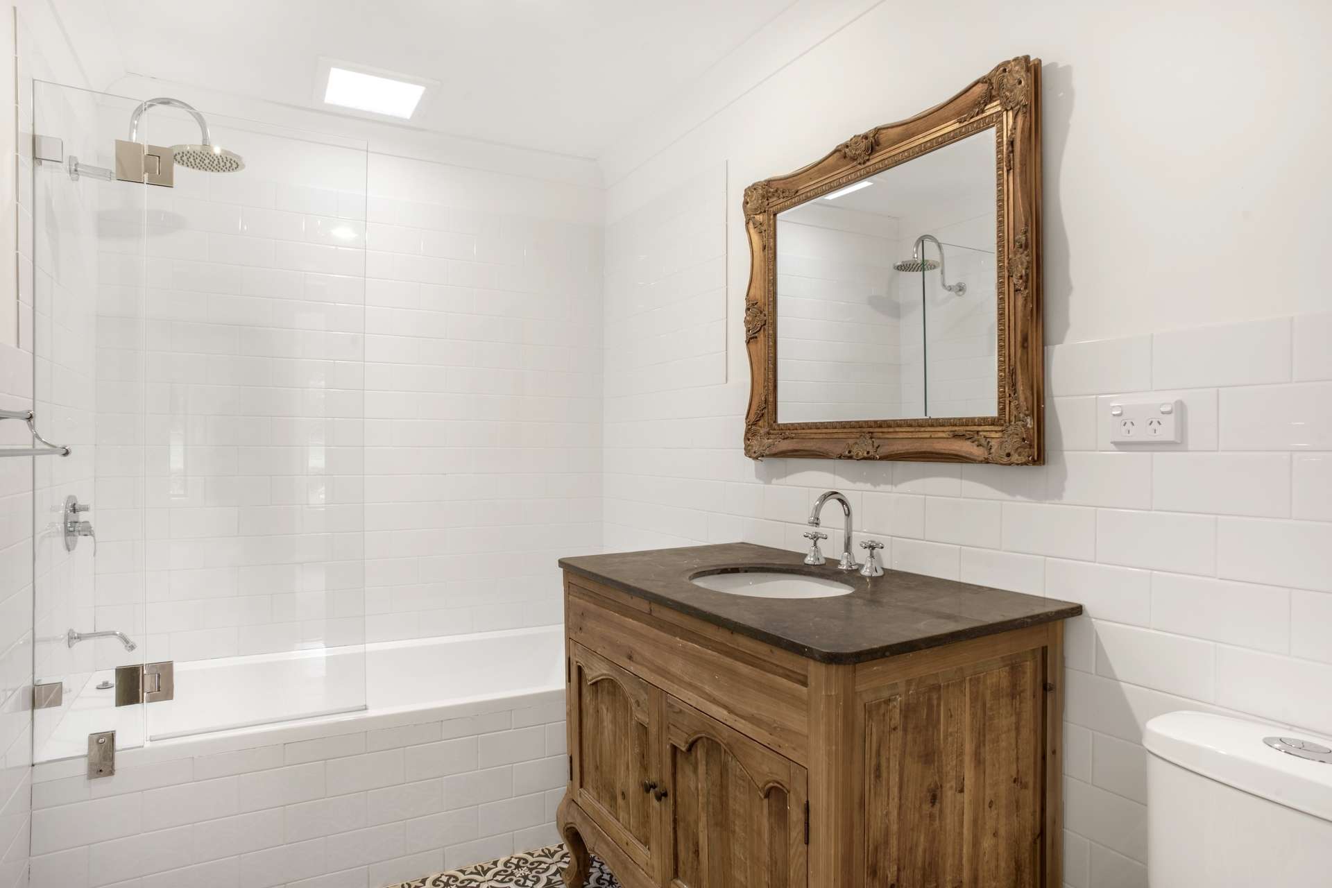 24 Hazel Avenue, Hazelbrook, NSW 2779 AUS