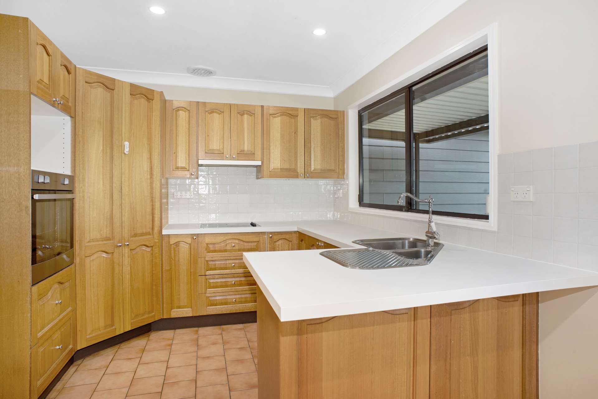 24 Hazel Avenue, Hazelbrook, NSW 2779 AUS