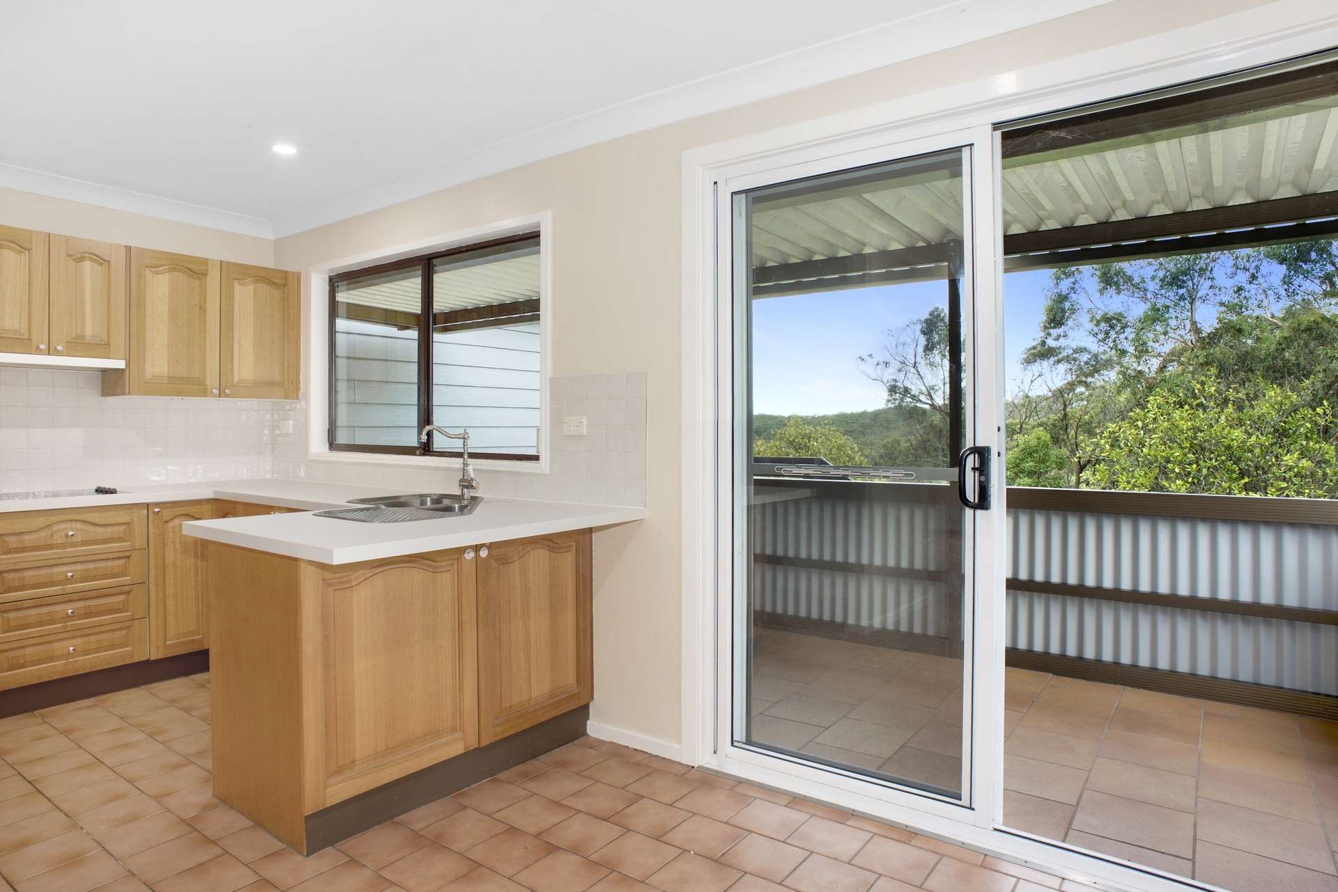 24 Hazel Avenue, Hazelbrook, NSW 2779 AUS