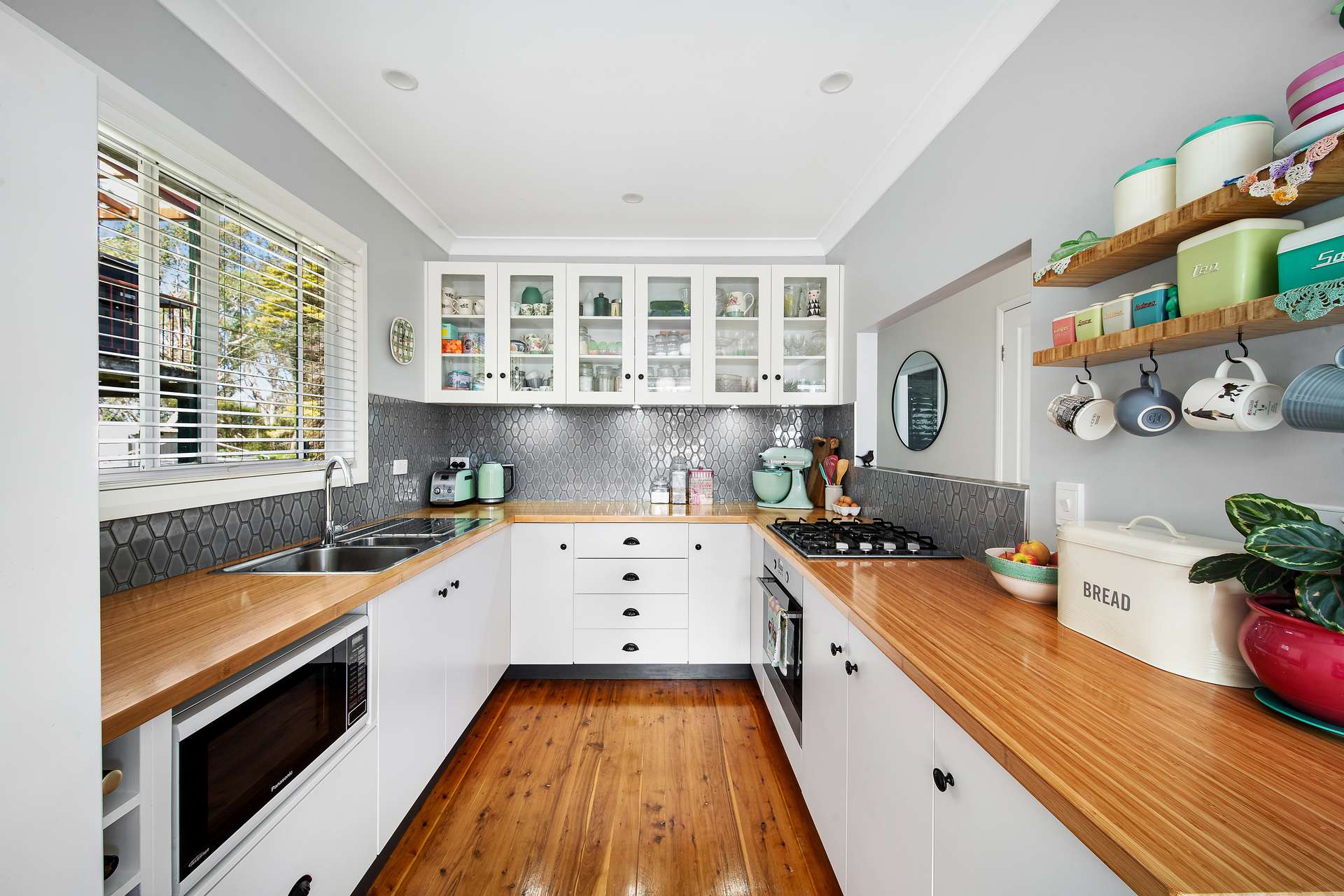 41 Kanimbla Street, Katoomba, NSW 2780 AUS