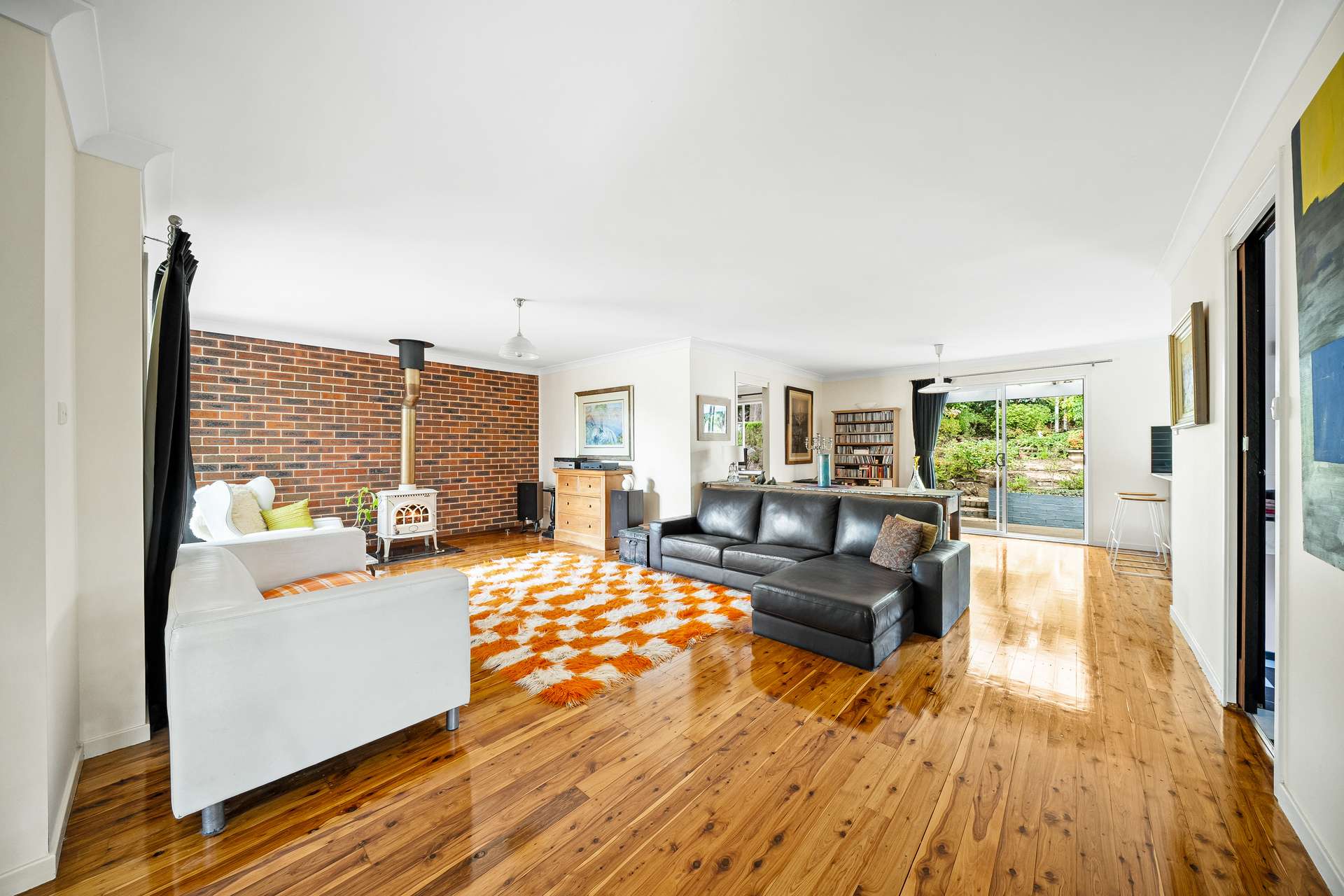 19 Cascade Street, Wentworth Falls, NSW 2782 AUS