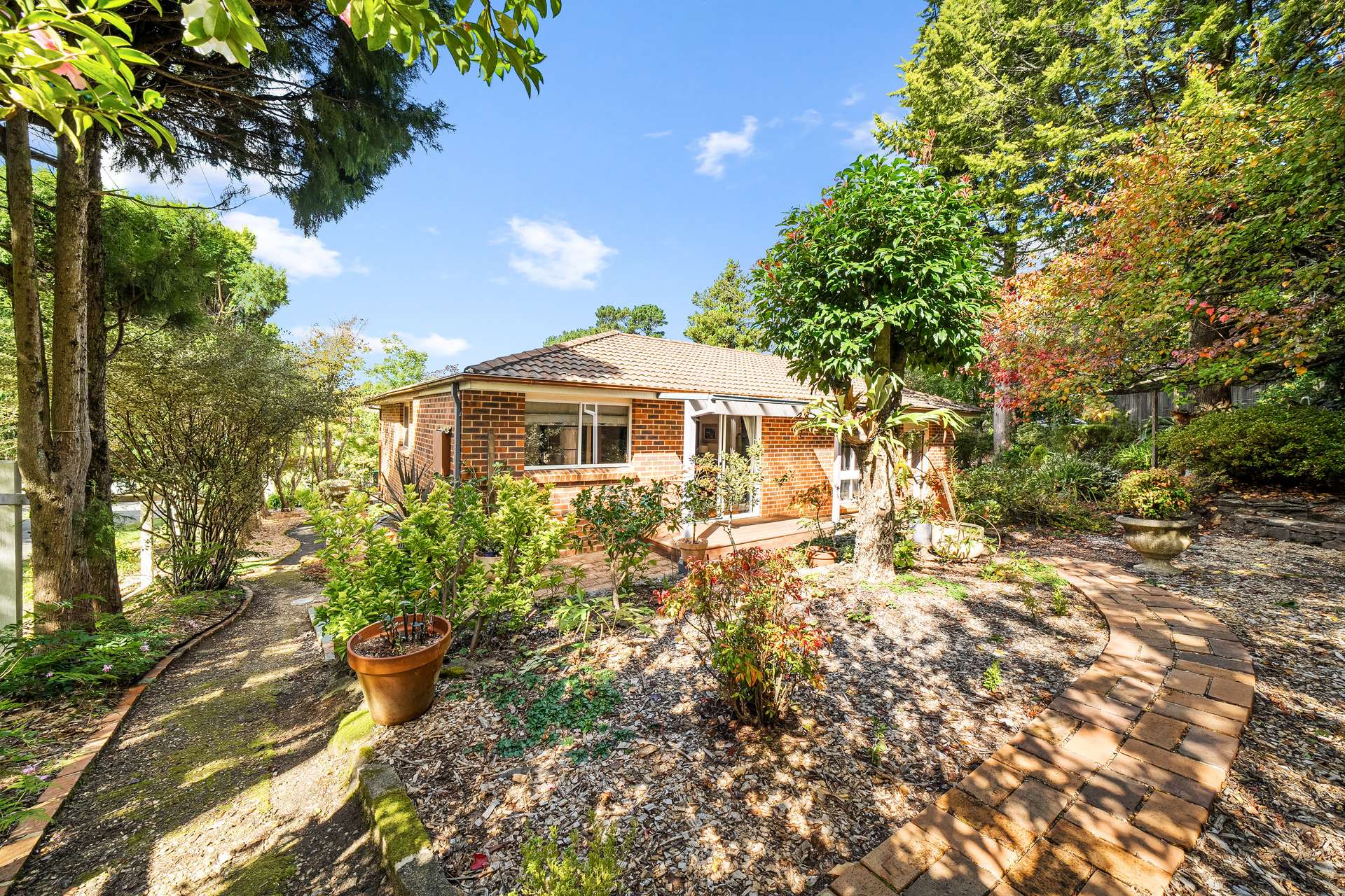 19 Cascade Street, Wentworth Falls, NSW 2782 AUS