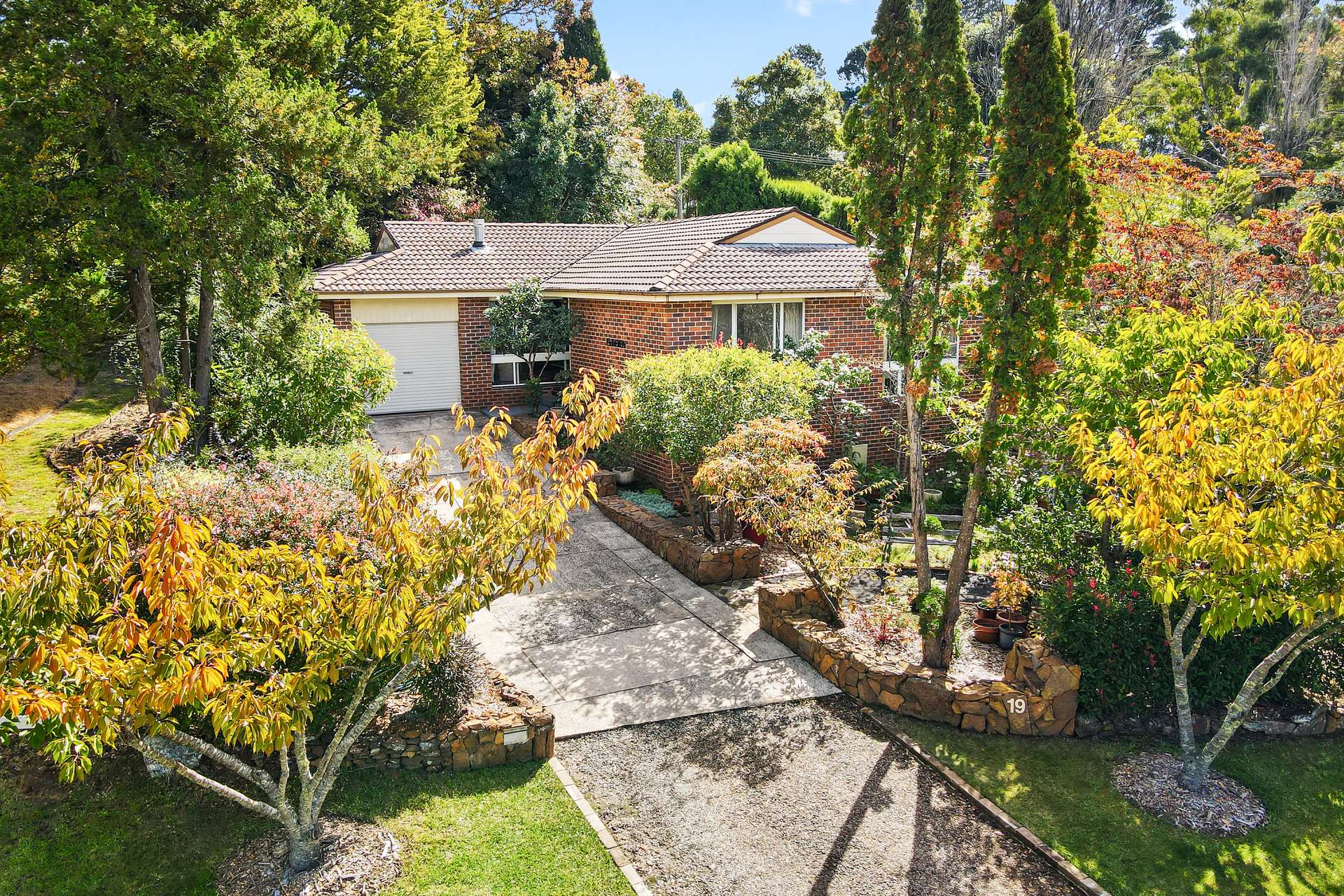 19 Cascade Street, Wentworth Falls, NSW 2782 AUS