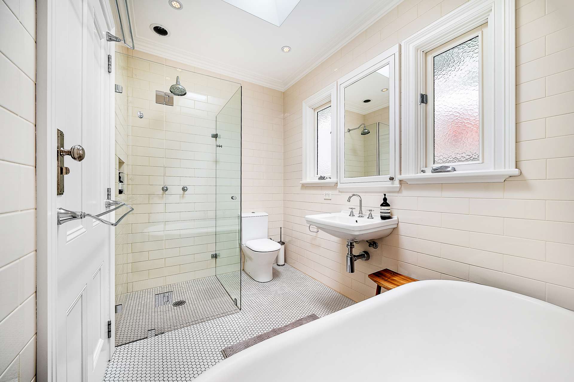 3 Kanimbla Street, Leura, NSW 2780 AUS