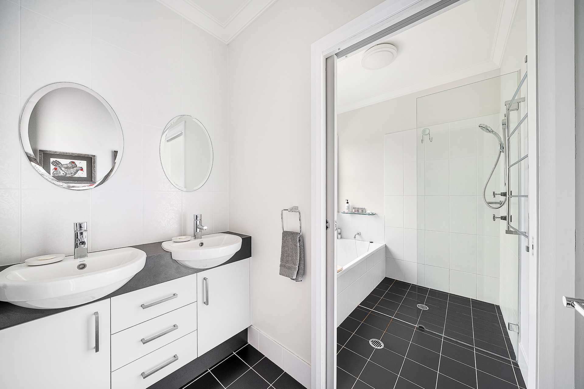 545 Mckanes Falls Road, Hartley, NSW 2790 AUS