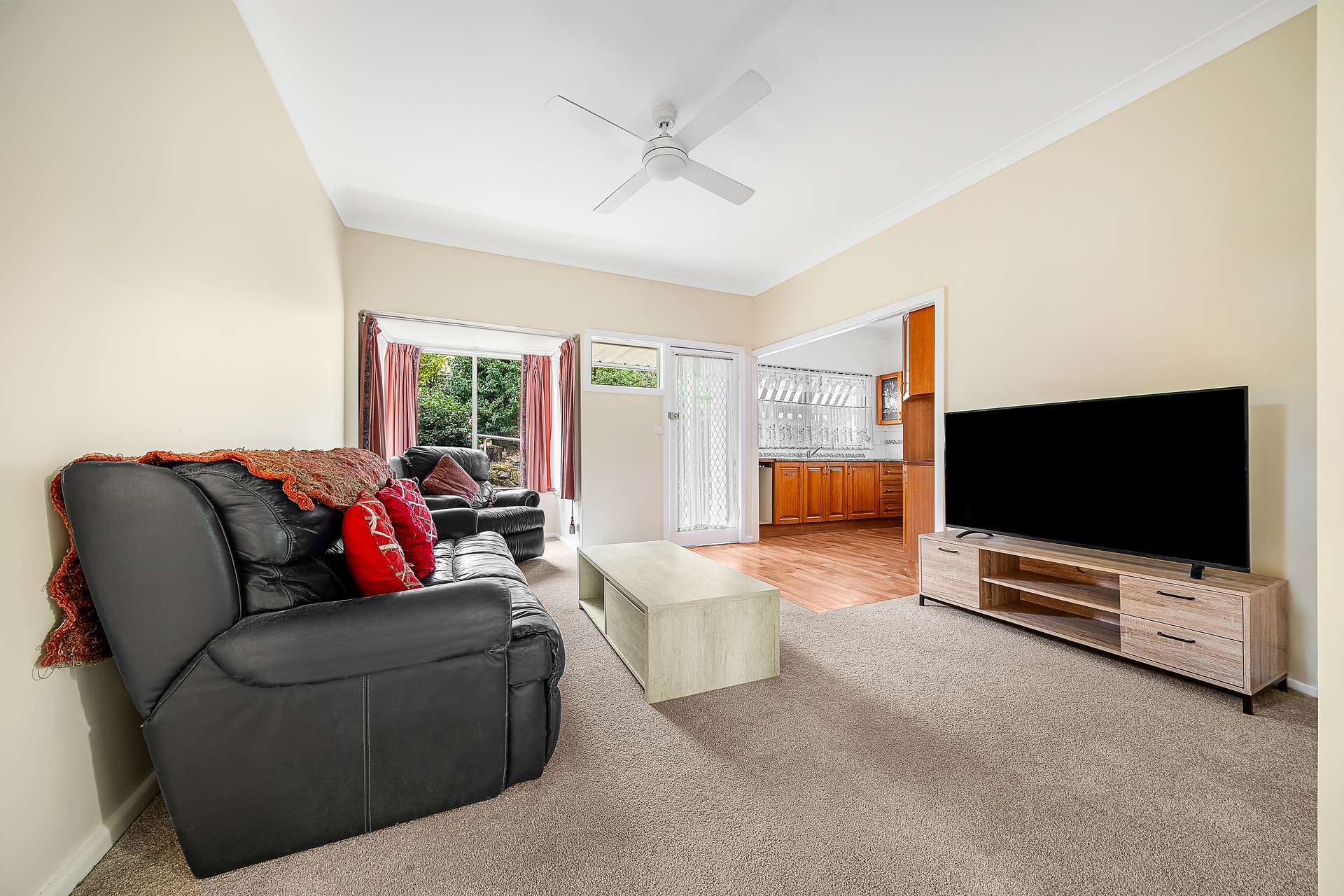 9 Hawkesbury Road, Springwood, NSW 2777 AUS