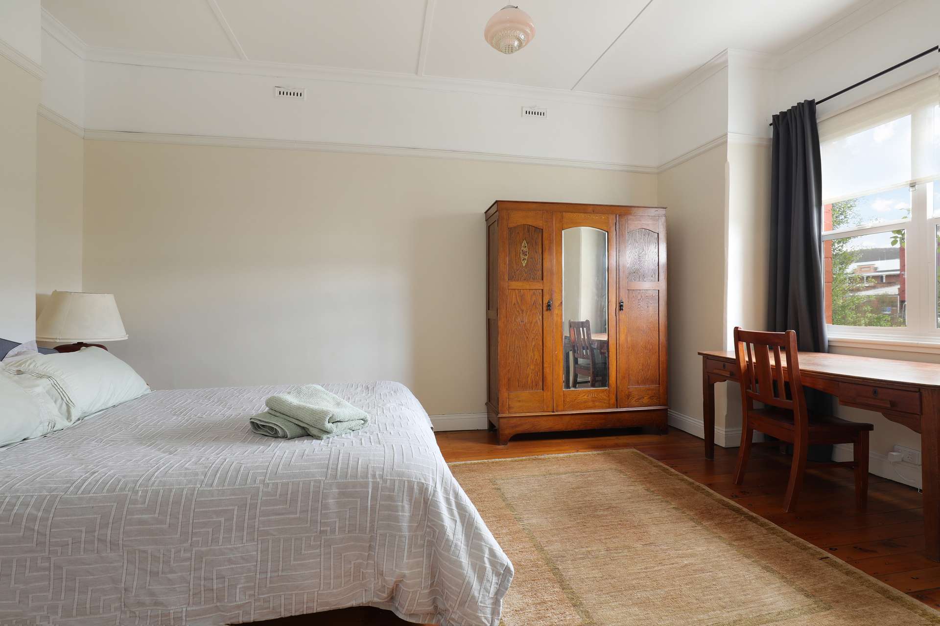 43 Railway Parade, Lithgow, NSW 2790 AUS