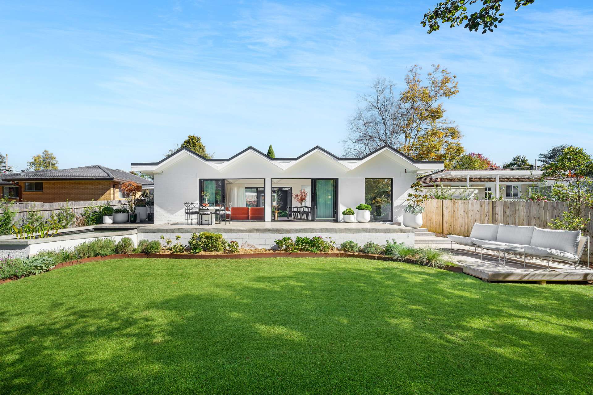 14 Appledon Avenue, Wentworth Falls, NSW 2782 AUS