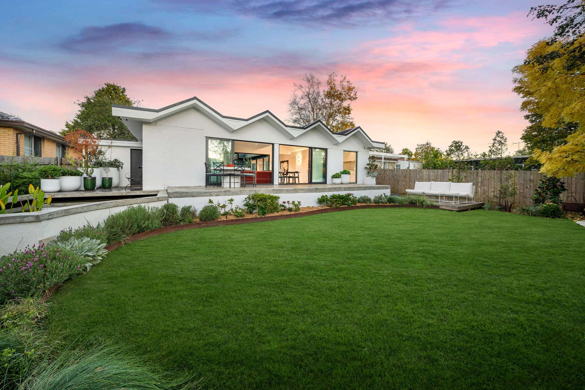 14 Appledon Avenue, Wentworth Falls, NSW 2782 AUS