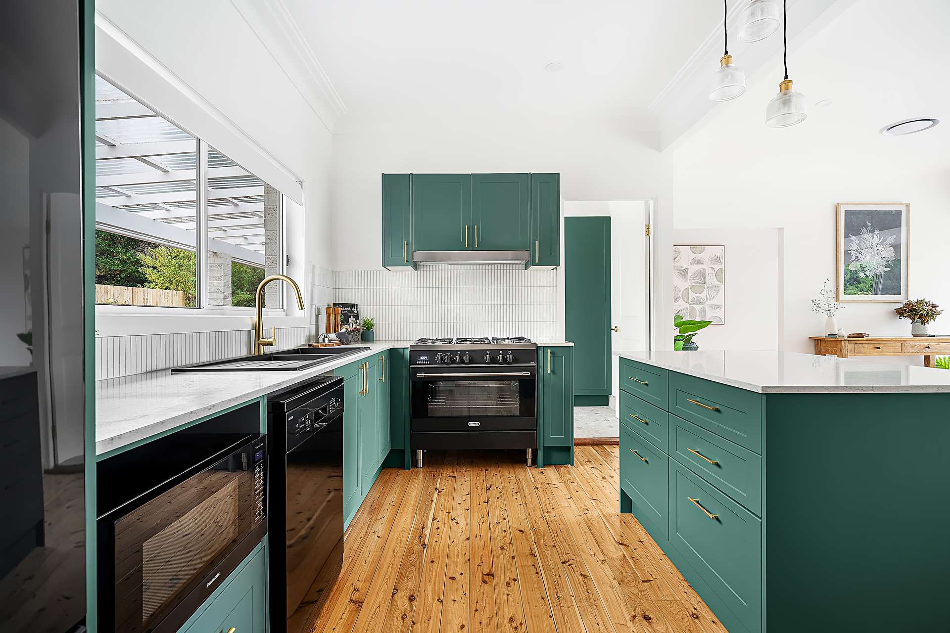 6 Lachlan Avenue, Leura, NSW 2780 AUS