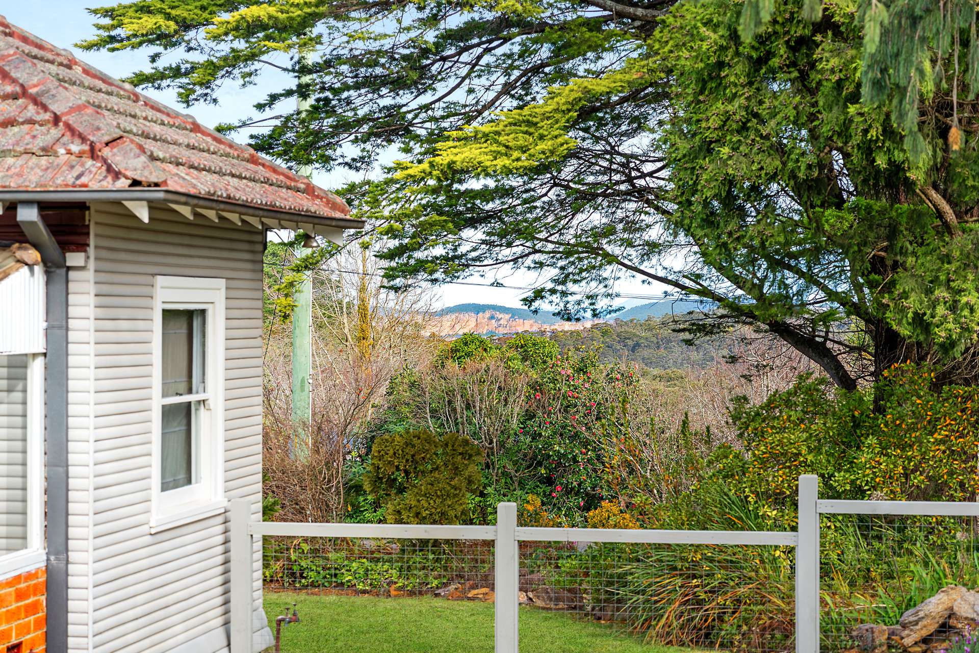 30 Valley Road, Wentworth Falls, NSW 2782 AUS