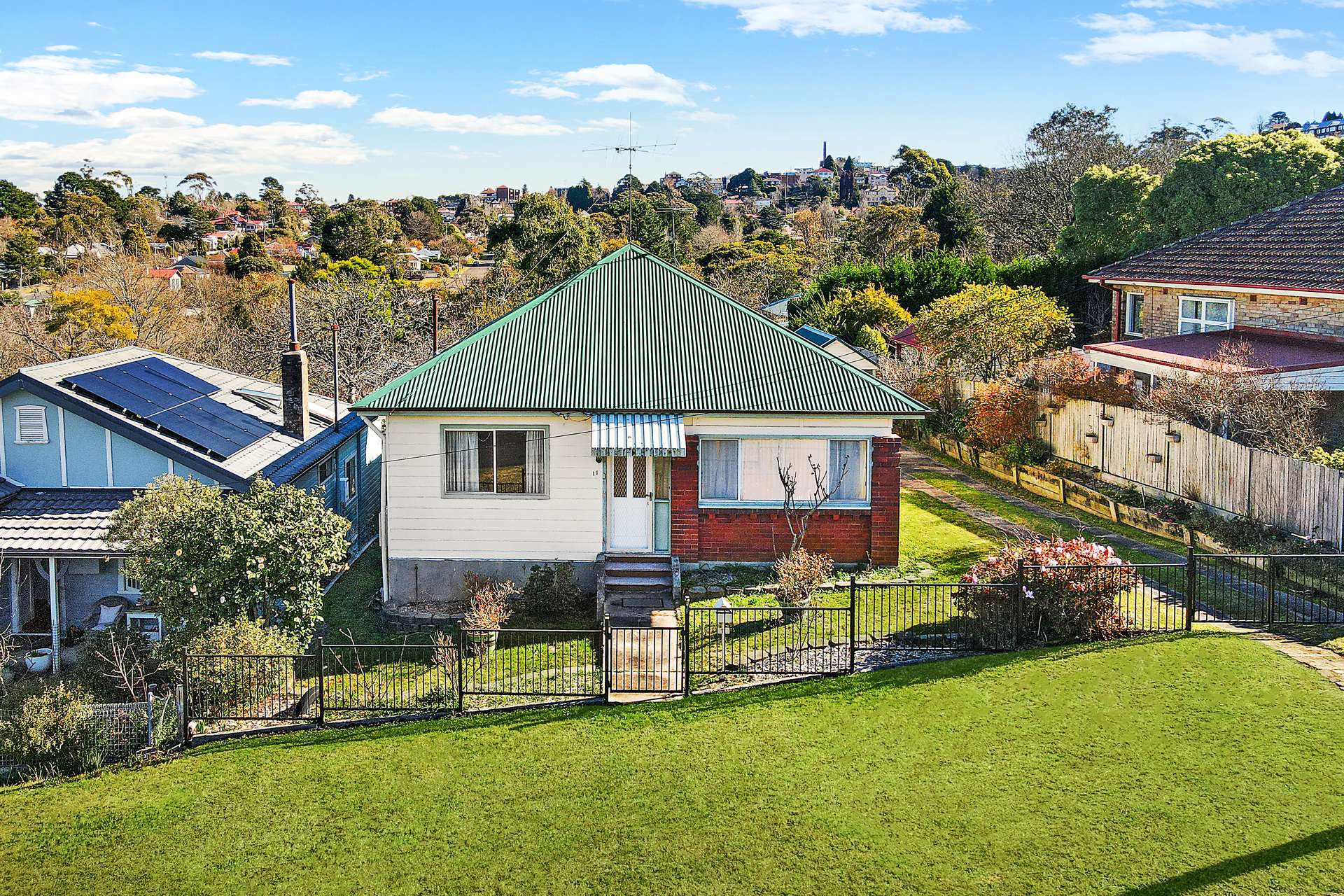 11 View Street, Katoomba, NSW 2780 AUS