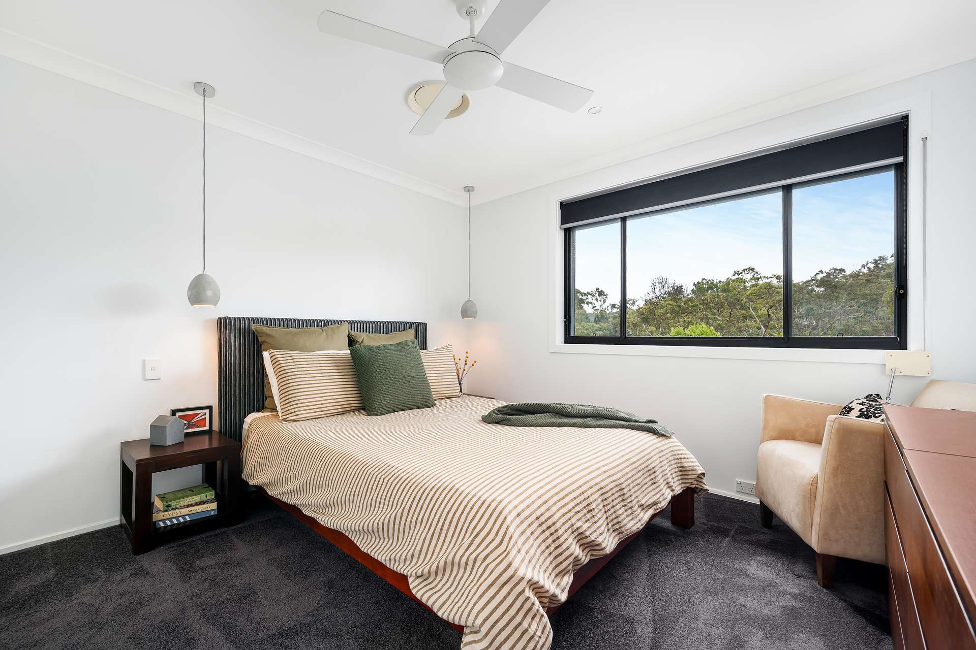4 North Circle, Blaxland, NSW 2774 AUS