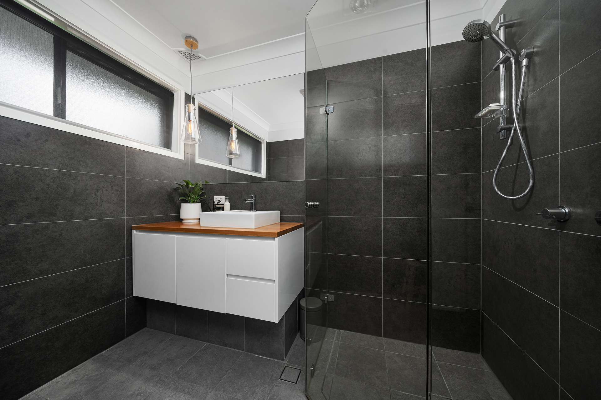 4 North Circle, Blaxland, NSW 2774 AUS