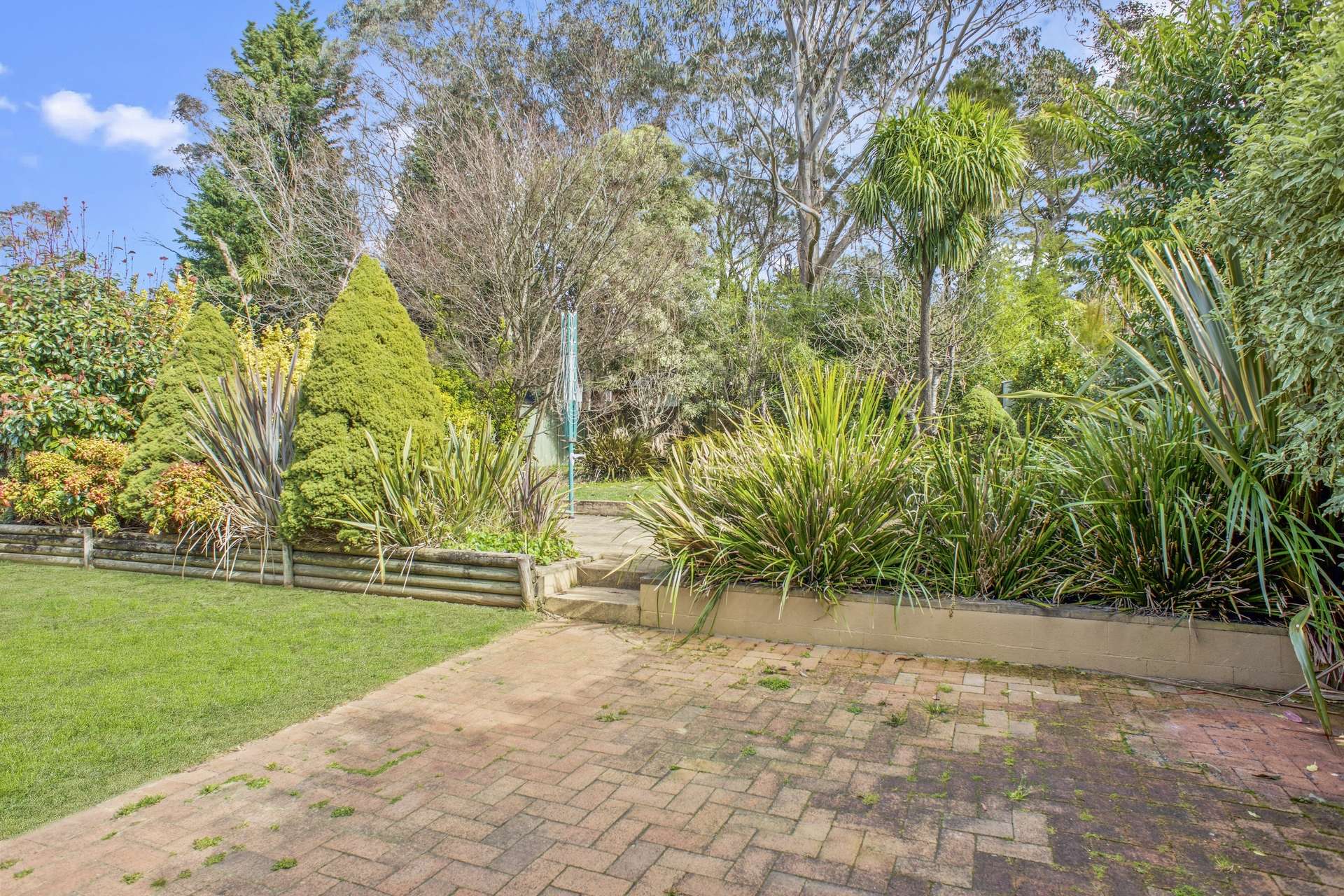 18 David Street, Wentworth Falls, NSW 2782 AUS