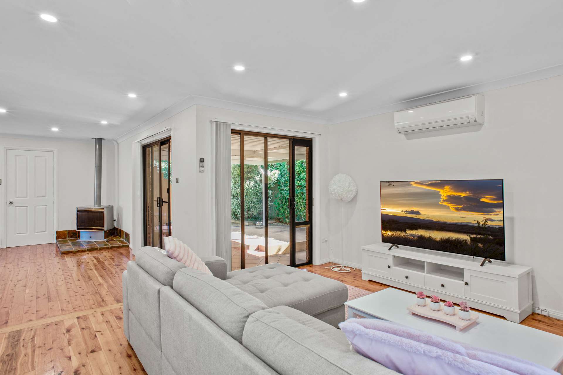 18 David Street, Wentworth Falls, NSW 2782 AUS