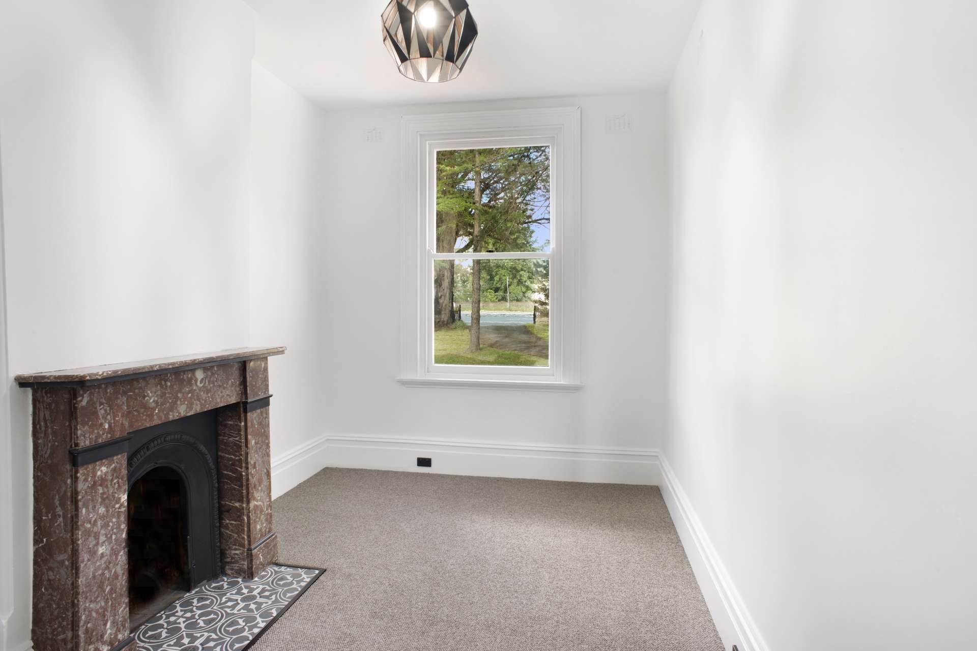 371 Great Western Highway, Springwood, NSW 2777 AUS
