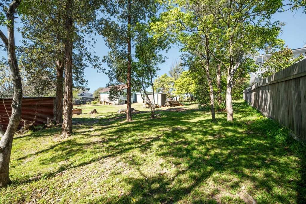 127 Bee Farm Road, Springwood, NSW 2777 AUS