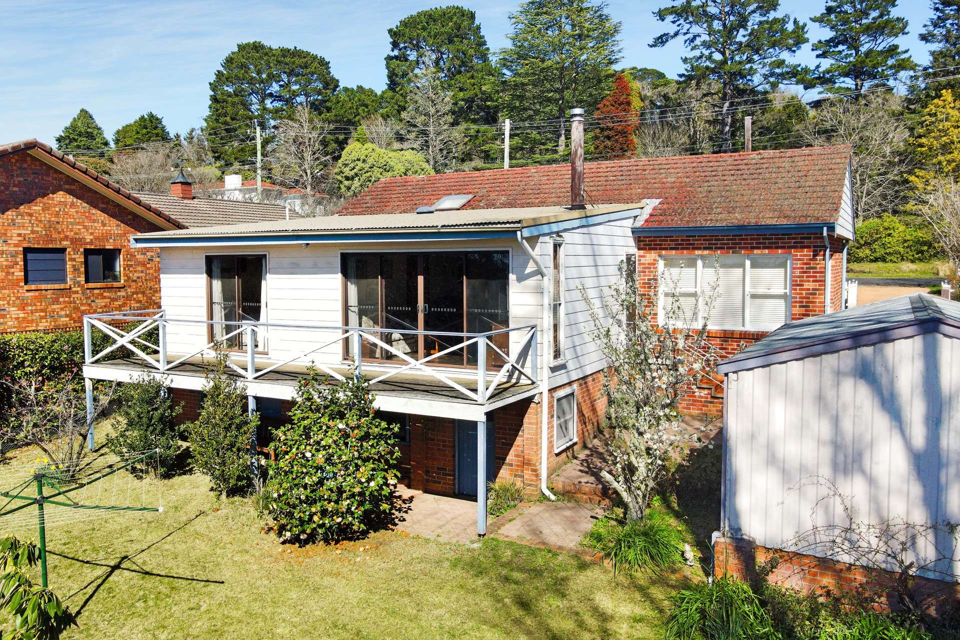 27 Yanko Avenue, Wentworth Falls, NSW 2782 AUS
