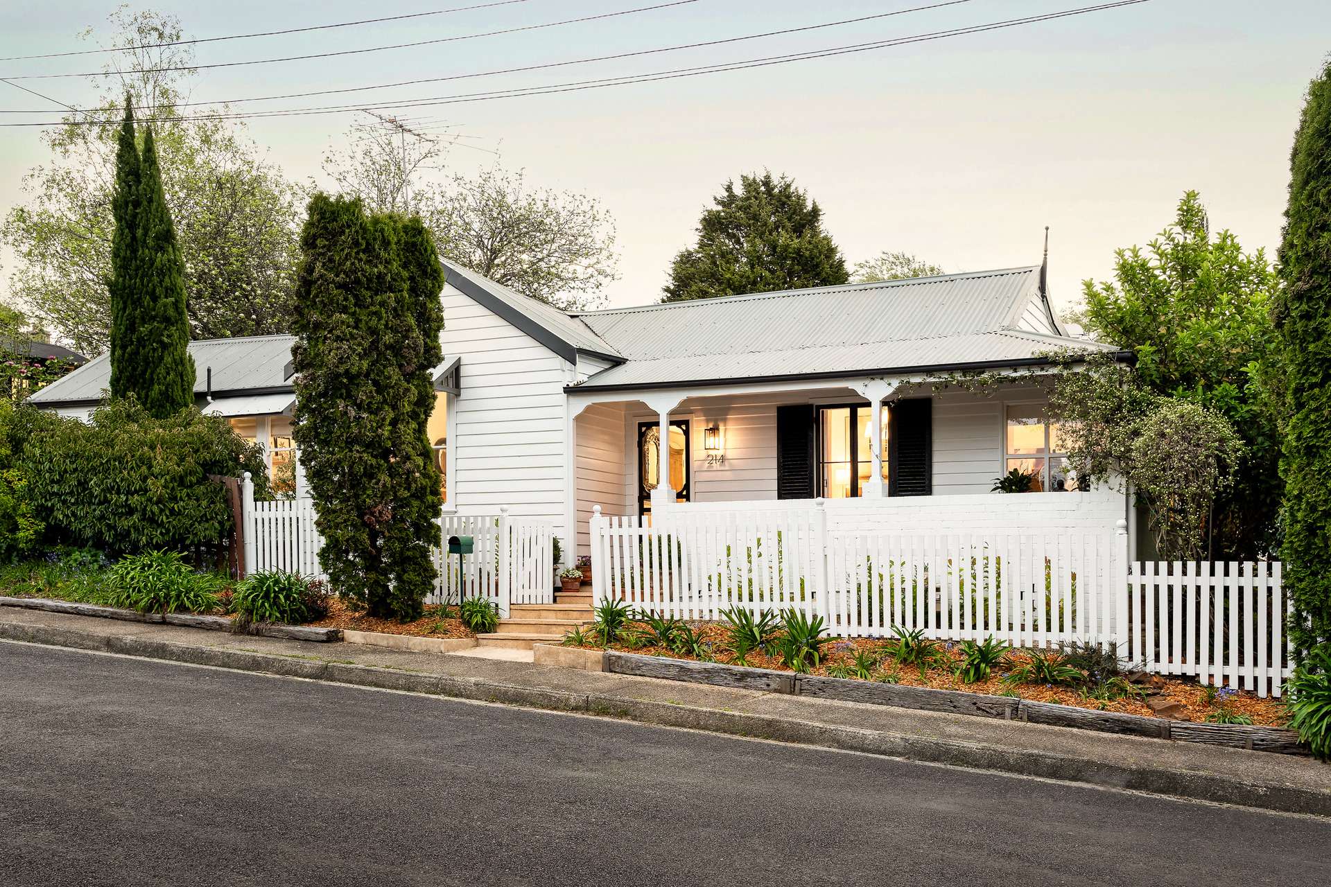 214 Bathurst Road, Katoomba, NSW 2780 AUS