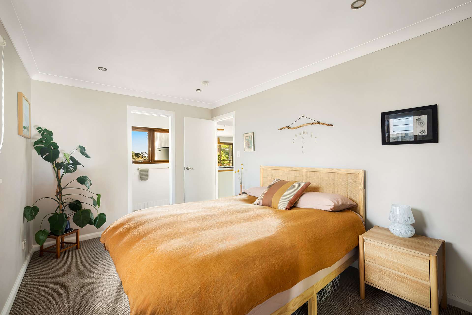 39 Fletcher Street, Wentworth Falls, NSW 2782 AUS