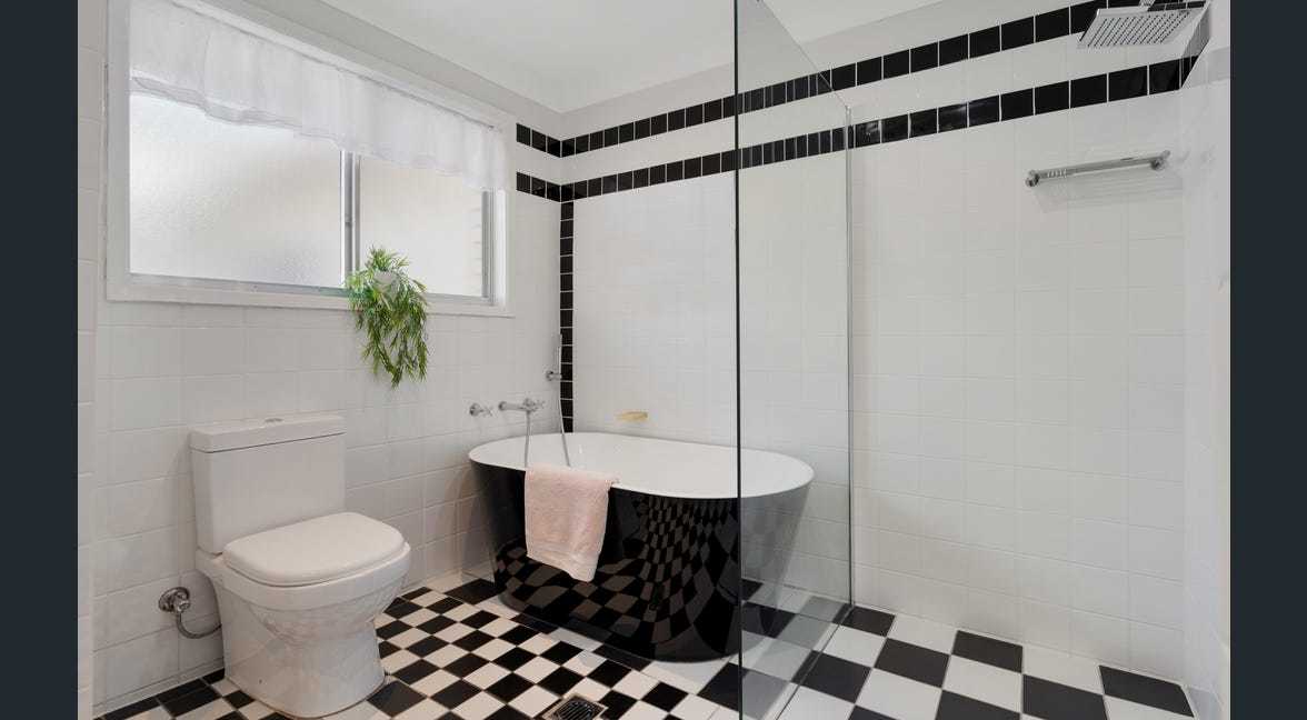 71 Pritchard Street, Wentworth Falls, NSW 2782 AUS