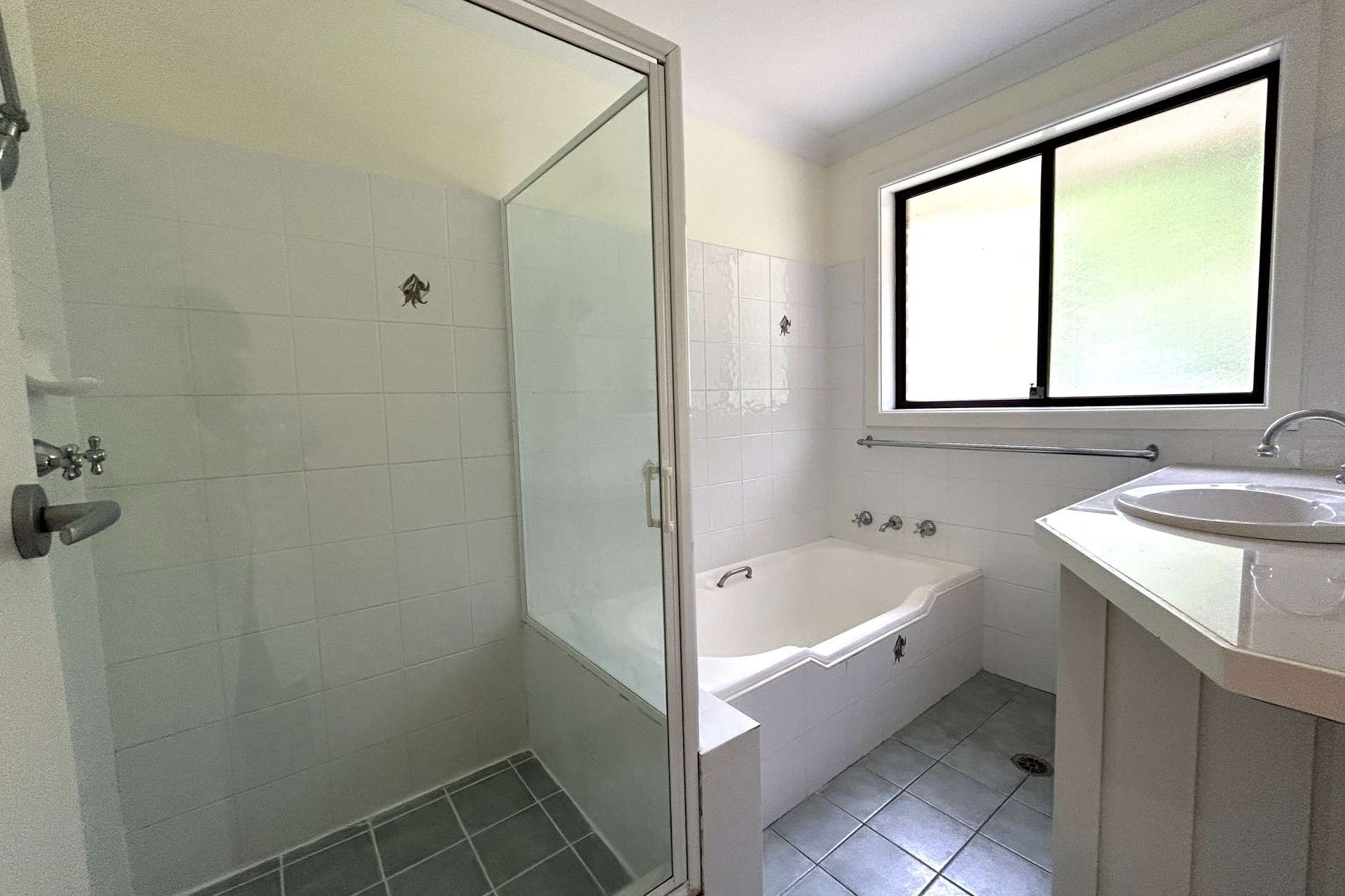 48 Yanko Avenue, Wentworth Falls, NSW 2782 AUS