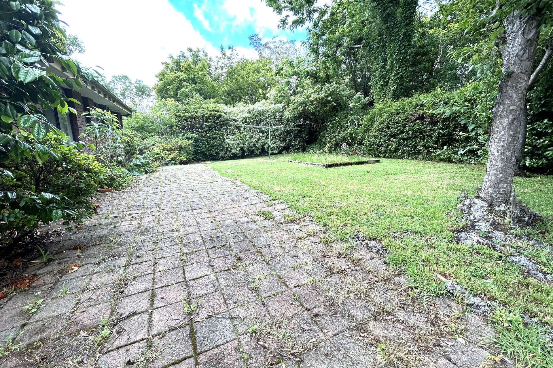 48 Yanko Avenue, Wentworth Falls, NSW 2782 AUS