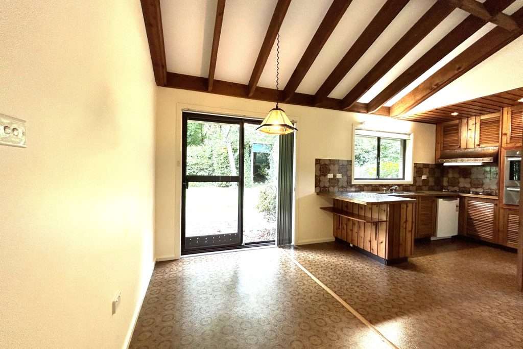48 Yanko Avenue, Wentworth Falls, NSW 2782 AUS