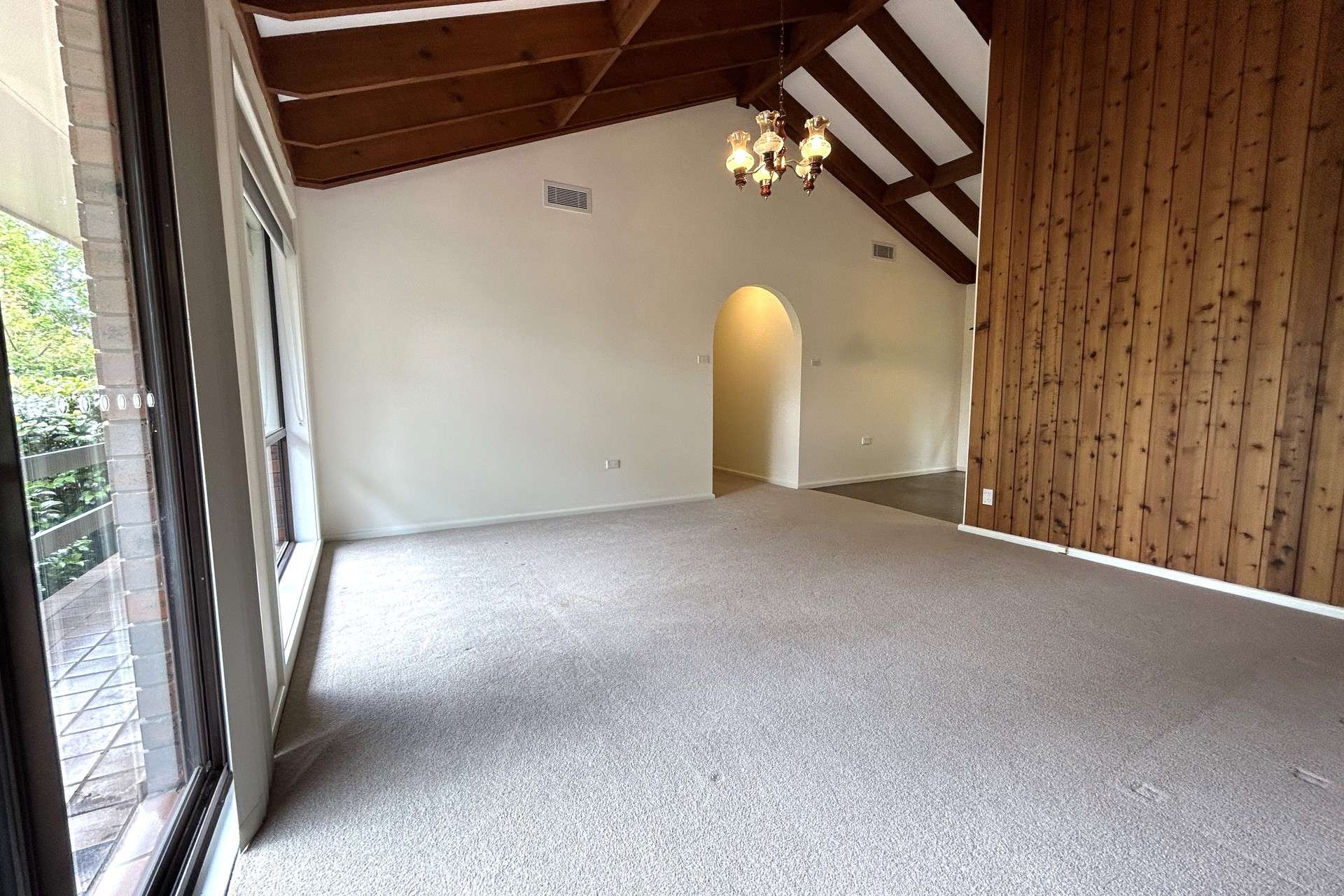 48 Yanko Avenue, Wentworth Falls, NSW 2782 AUS