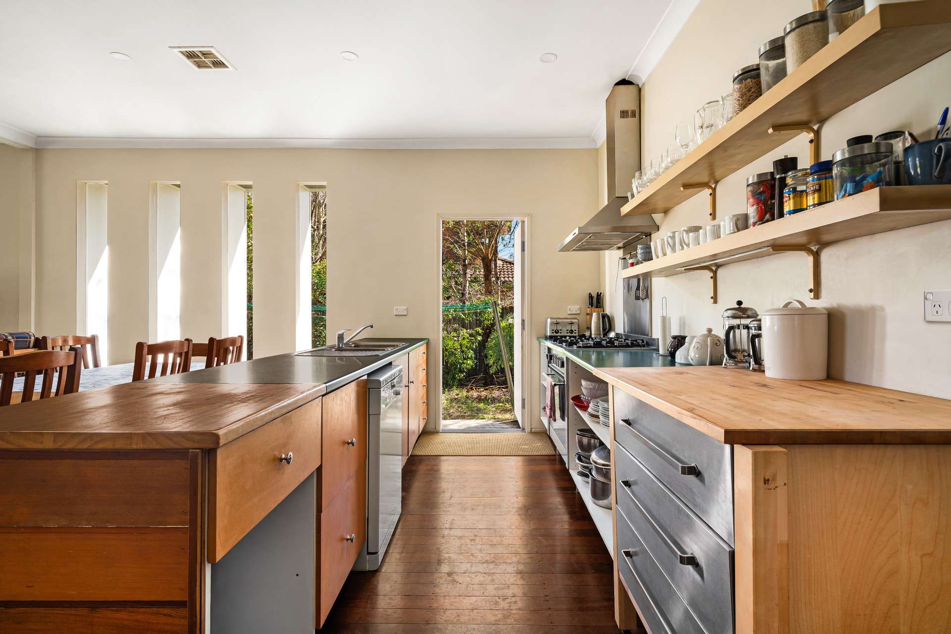 67 Wentworth Street, Wentworth Falls, NSW 2782 AUS