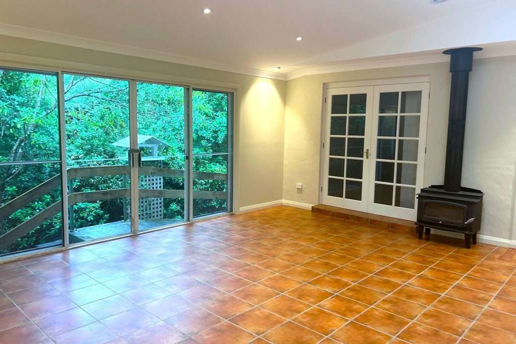 16 Mitchell Street, Wentworth Falls, NSW 2782 AUS