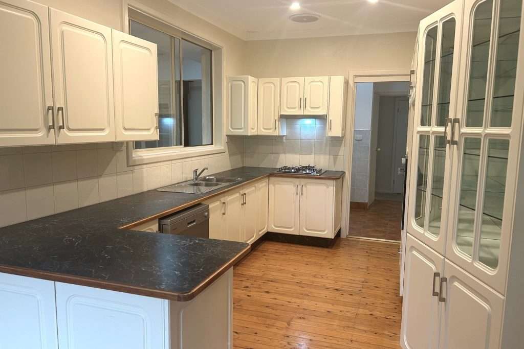 16 Mitchell Street, Wentworth Falls, NSW 2782 AUS