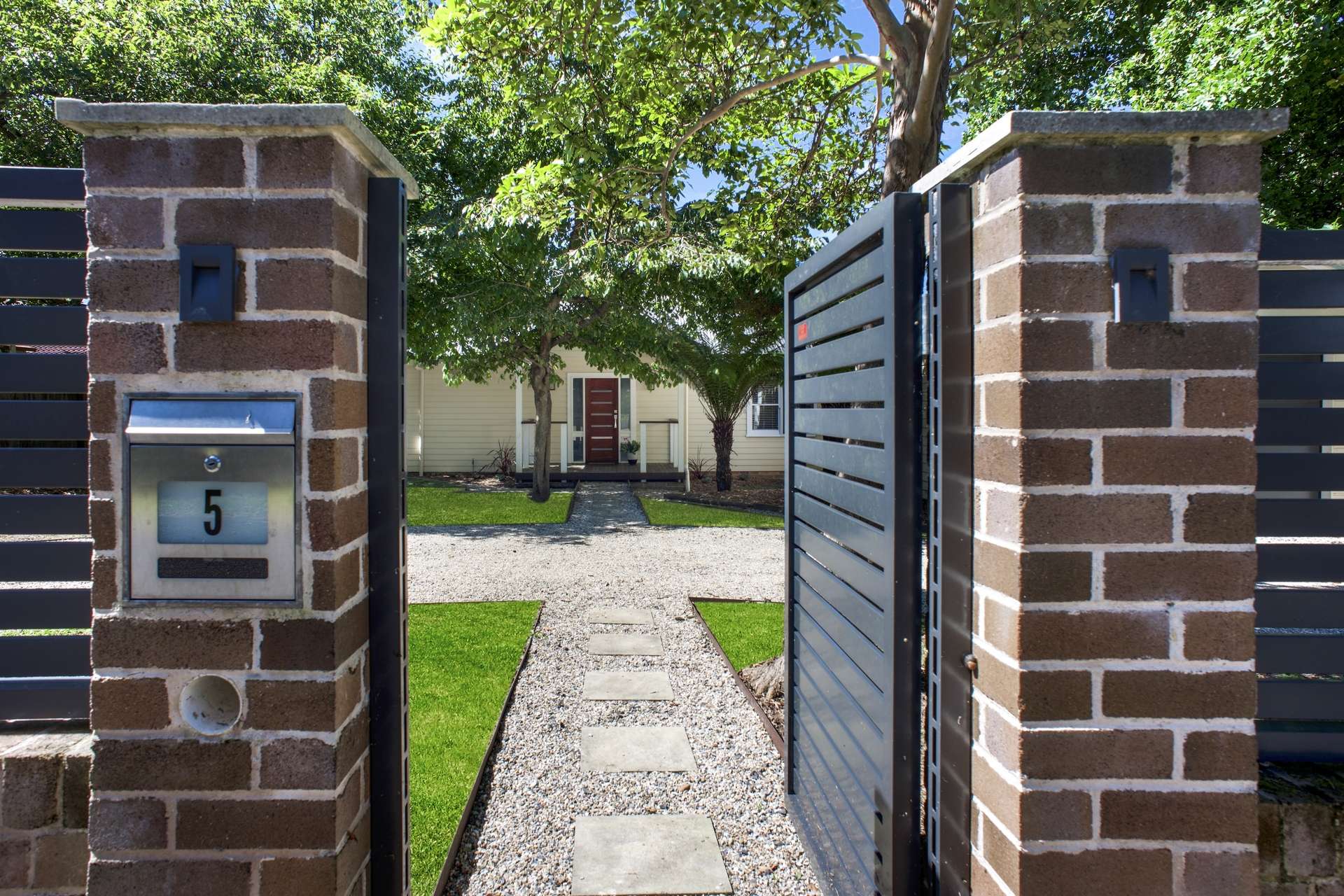 5 Bermuka Avenue, Wentworth Falls, NSW 2782 AUS