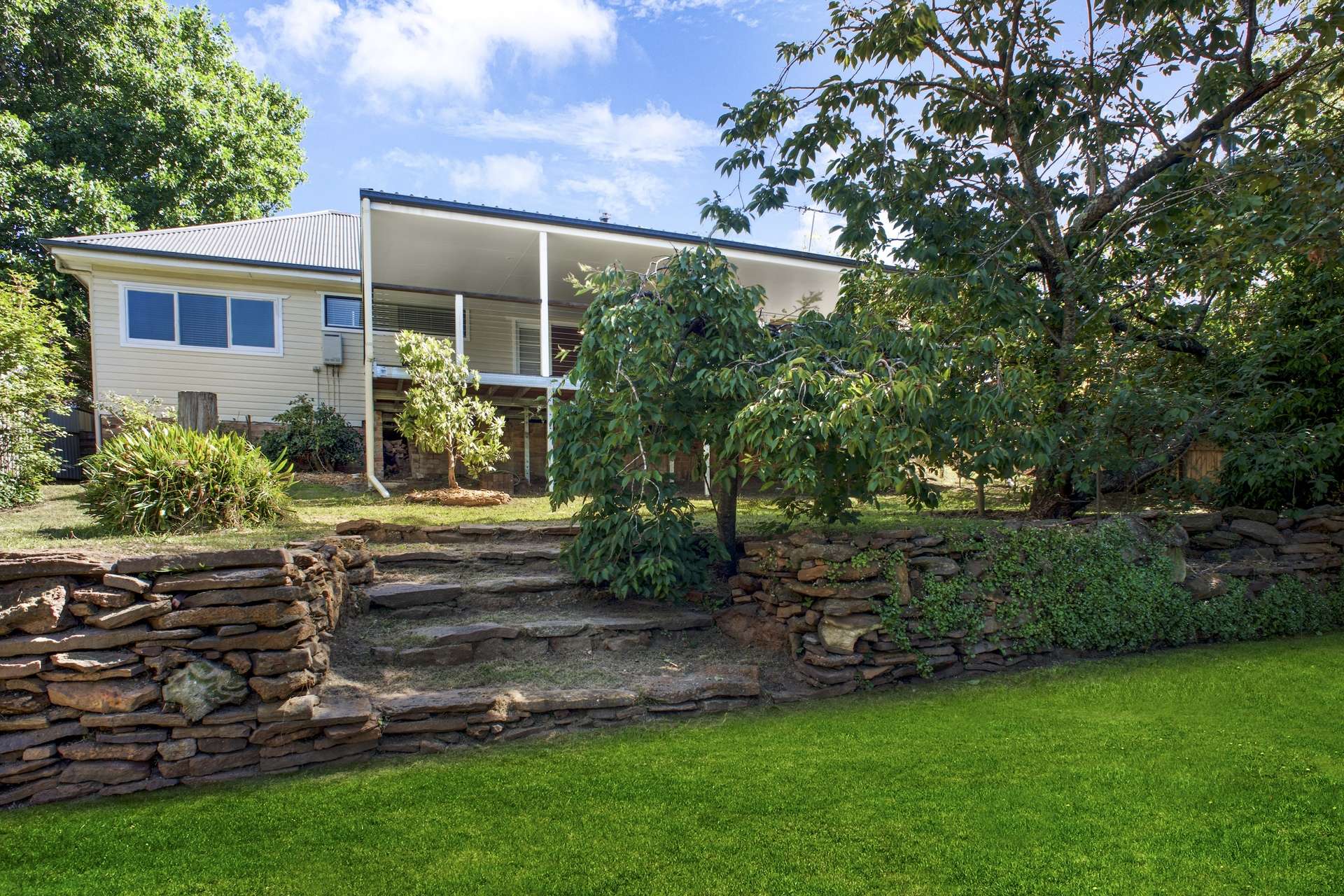 5 Bermuka Avenue, Wentworth Falls, NSW 2782 AUS