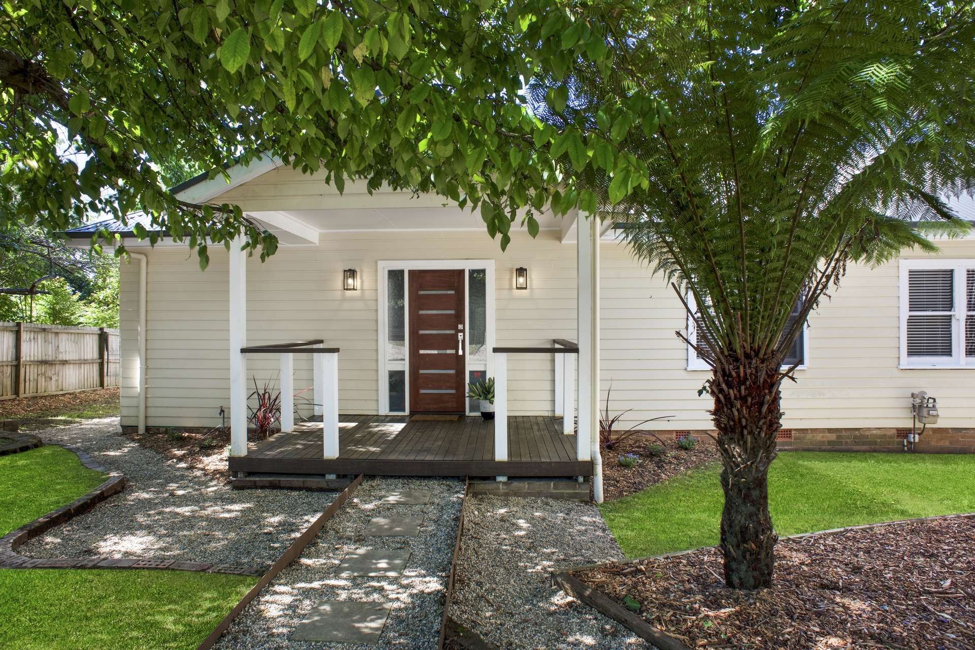 5 Bermuka Avenue, Wentworth Falls, NSW 2782 AUS