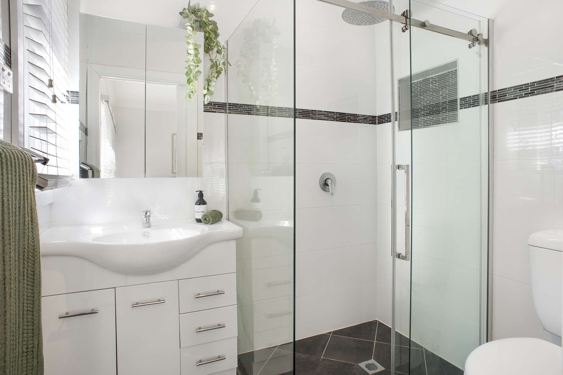 5 Bermuka Avenue, Wentworth Falls, NSW 2782 AUS